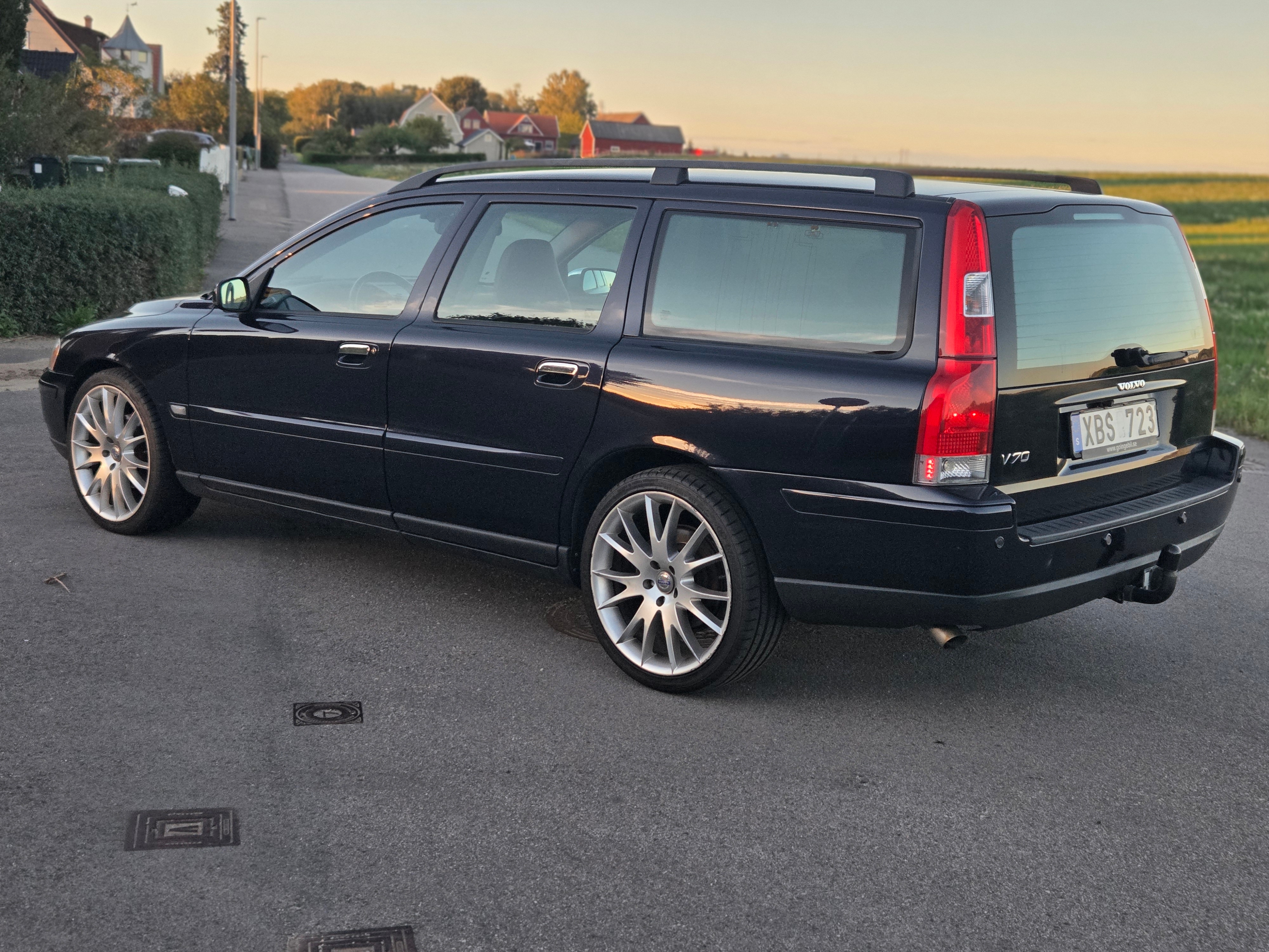 Volvo V70 2.4 2006, kuva 4/8