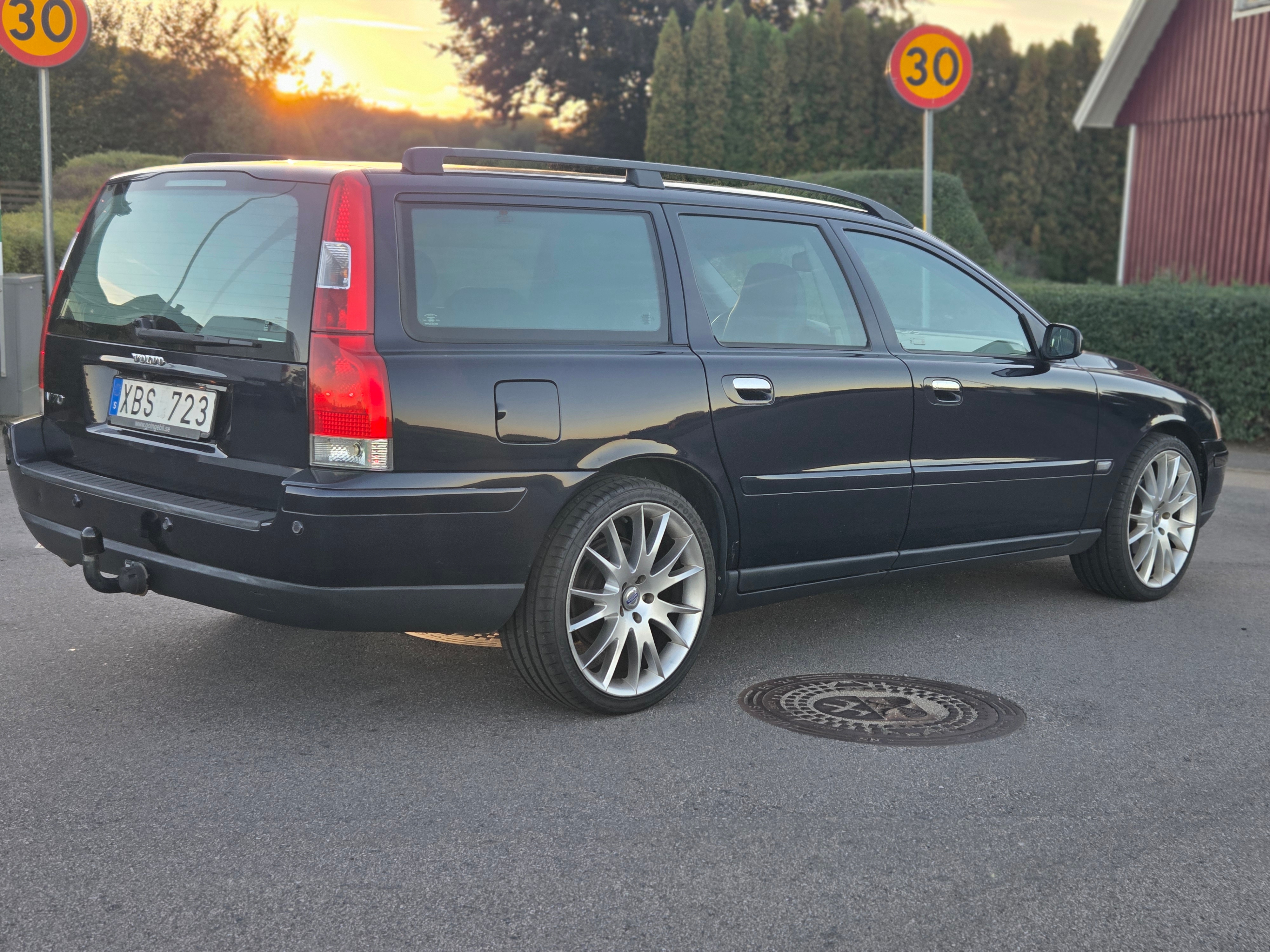 Volvo V70 2.4 2006, kuva 3/8