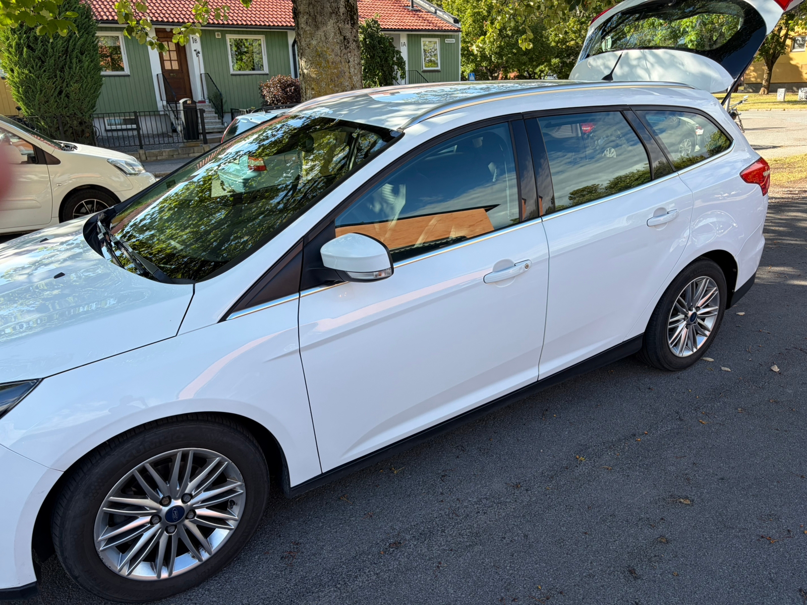Ford Focus 1.0 EcoBoost 2017, bild 3/6