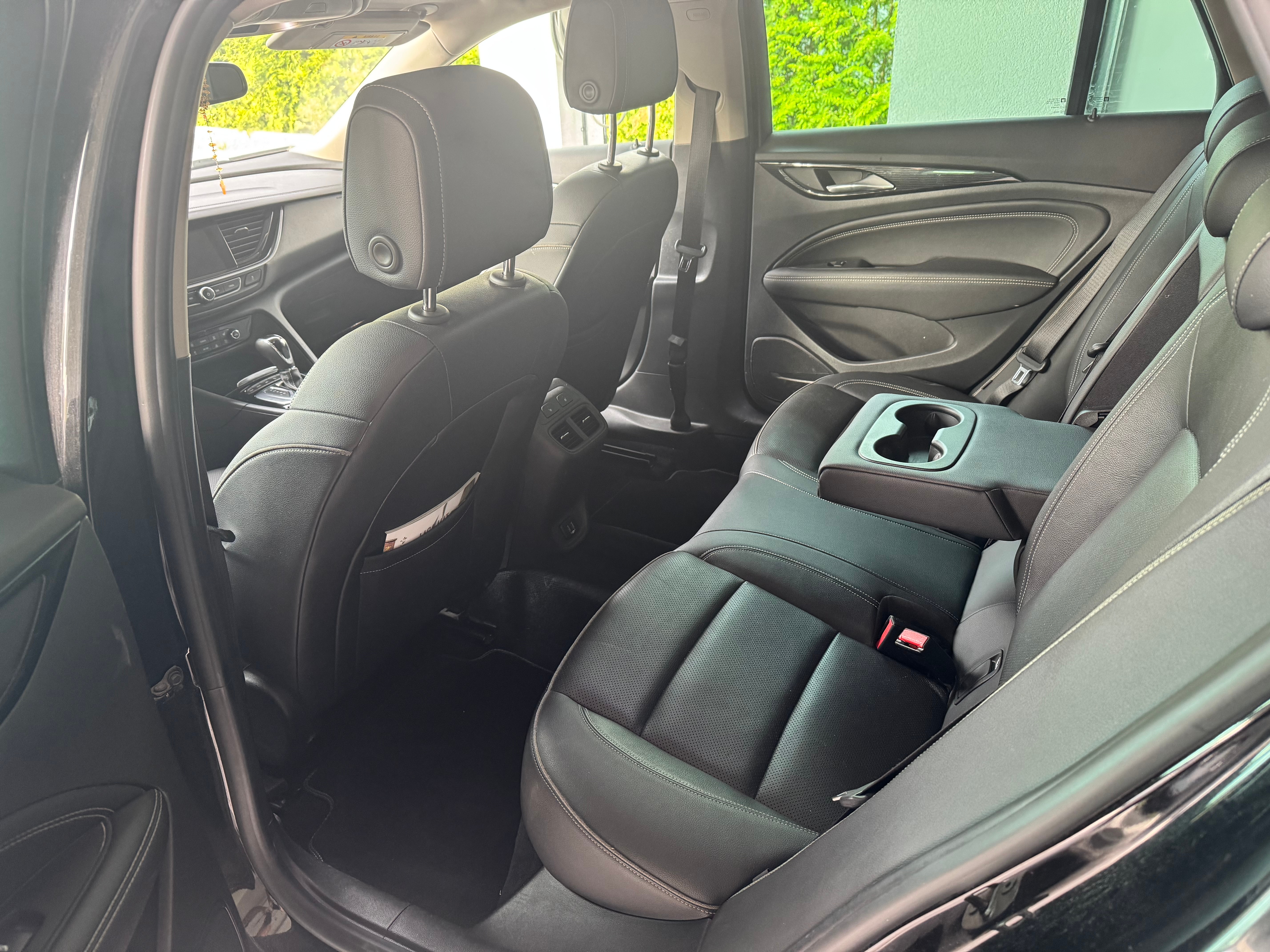 Opel Insignia Country Tourer 2.0 Turbo 2018, bild 7/8