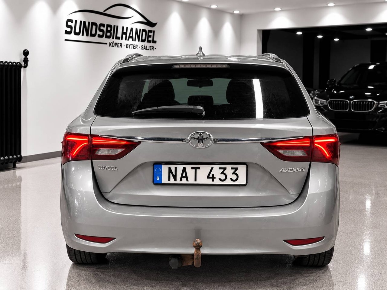Toyota Avensis 2.0 D-4D Active Plus 2016, photo 4/10