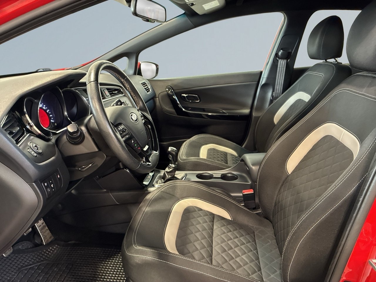 Kia Ceed 1.6 GDI GT Line 2018, bild 7/20