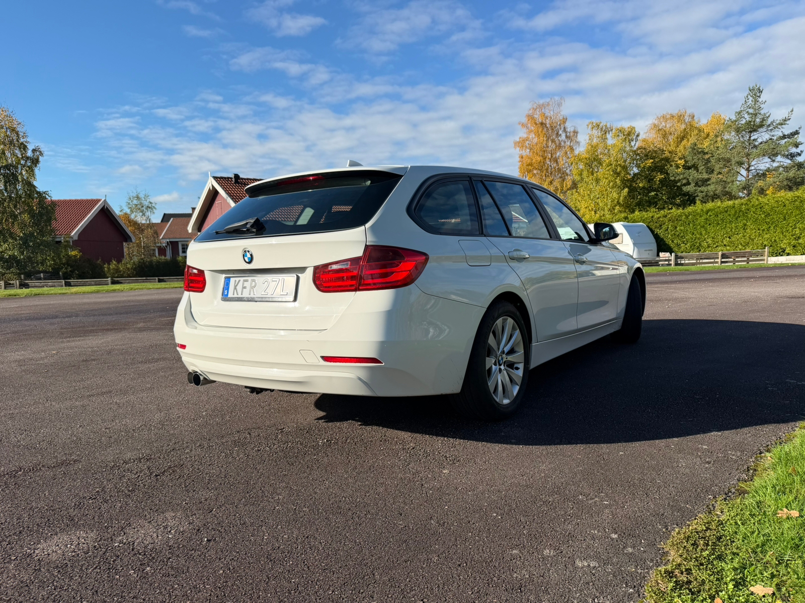BMW 320 2015, kuva 3/6