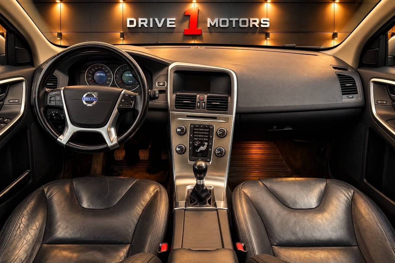 Volvo XC60 Momentum 2013, photo 6/9