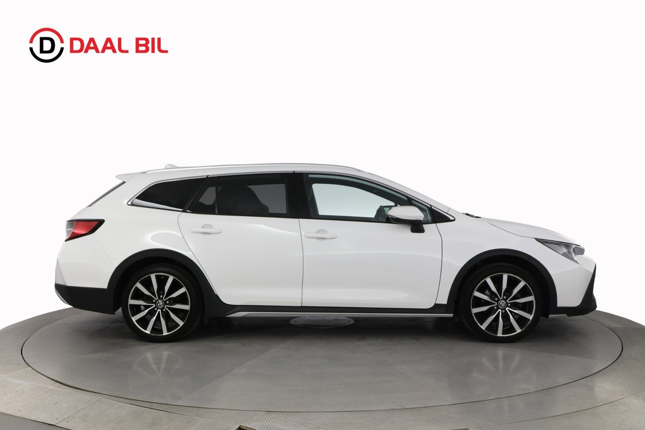 Toyota Corolla 2.0 Hybrid Trek 2022, bild 5/25