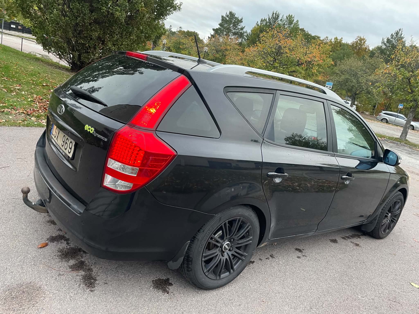 Kia Ceed 1.6 CRDi 128 2012, bild 4/6