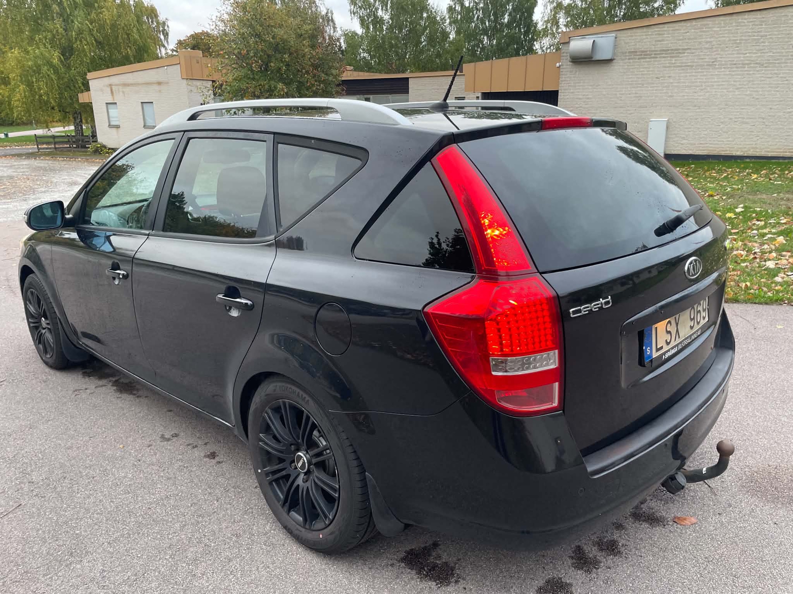 Kia Ceed 1.6 CRDi 128 2012, bild 3/6