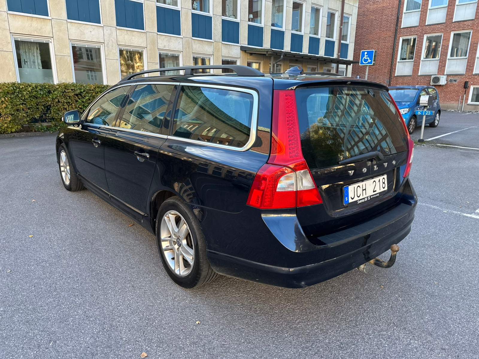 Volvo V70 D3 Momentum 2011, bild 3/8