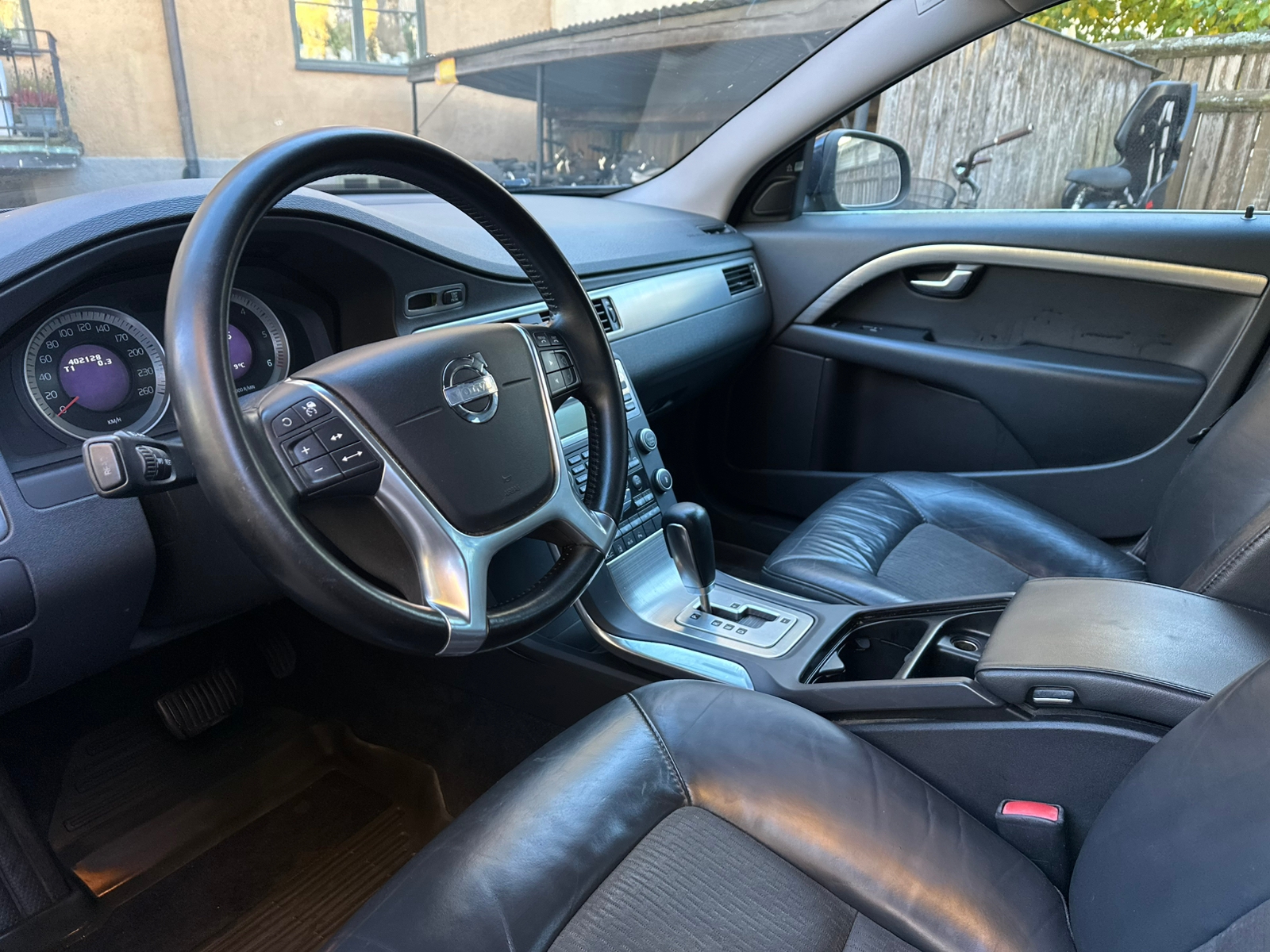 Volvo V70 D3 Momentum 2011, bild 7/8