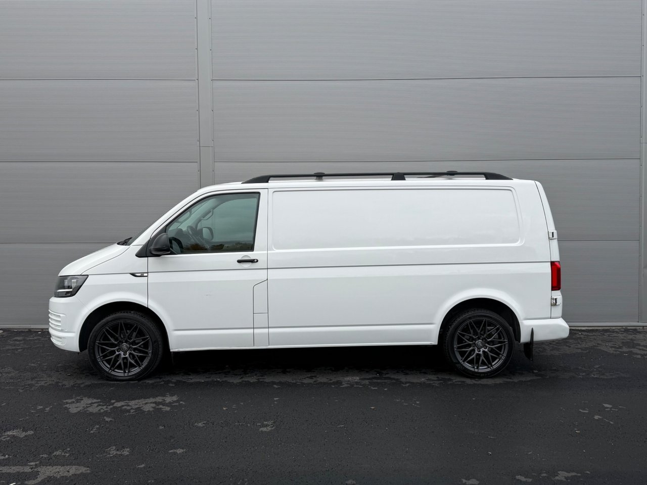 Volkswagen Transporter 2.0 TDI SCR 2018, bild 7/10