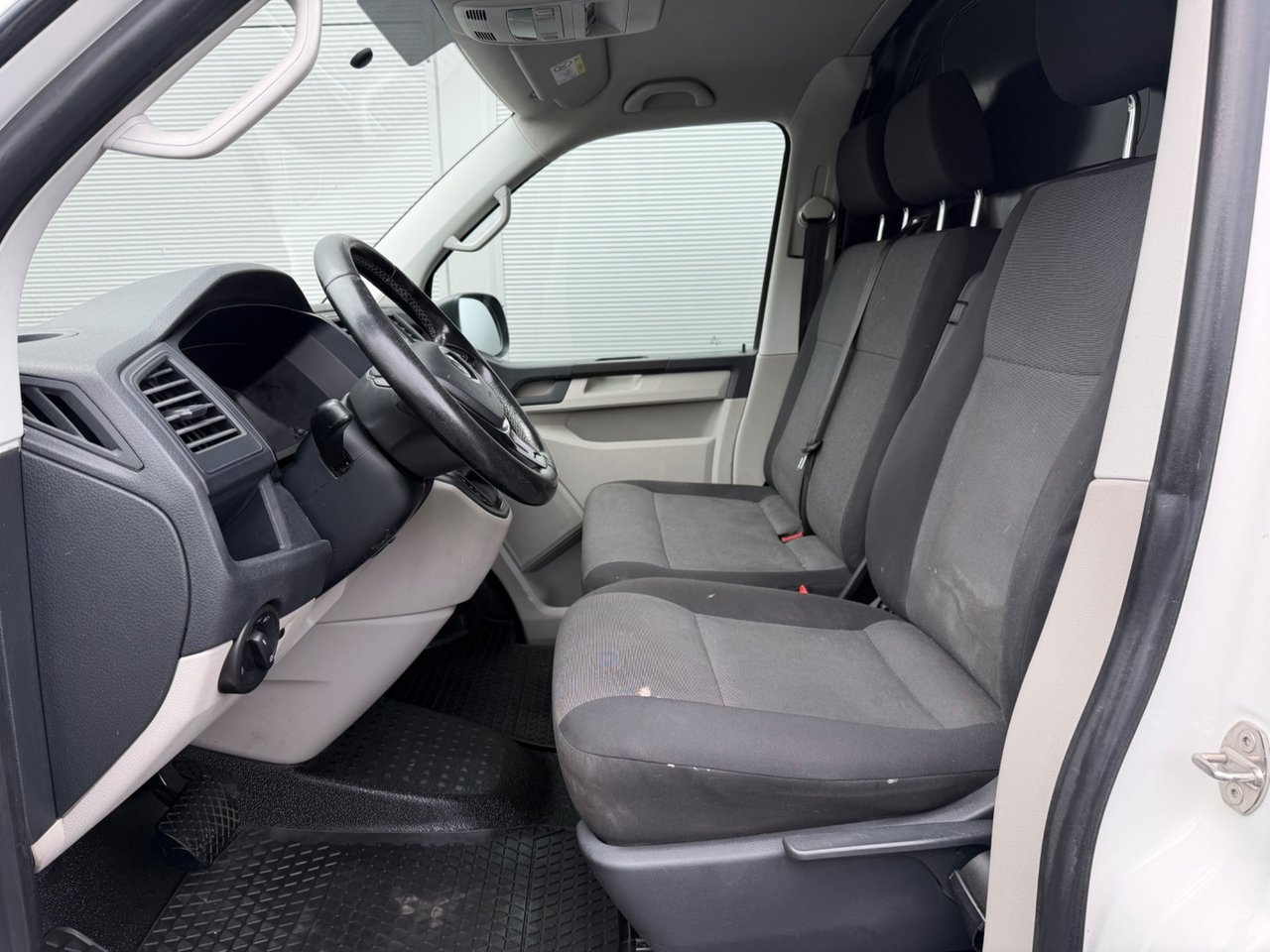 Volkswagen Transporter 2.0 TDI SCR 2018, bild 5/10