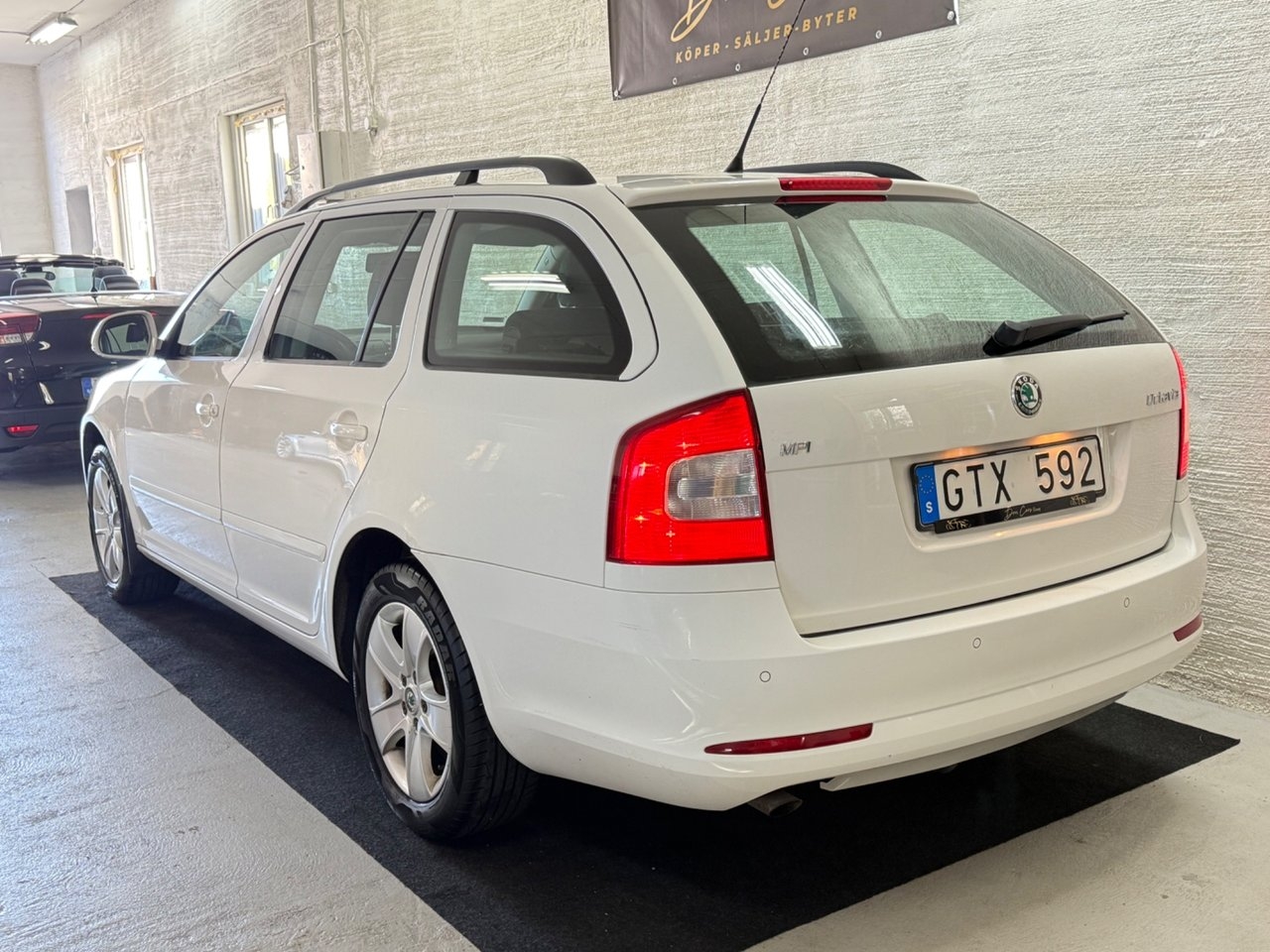 Skoda Octavia 1.6 MPI 2013, kuva 3/10