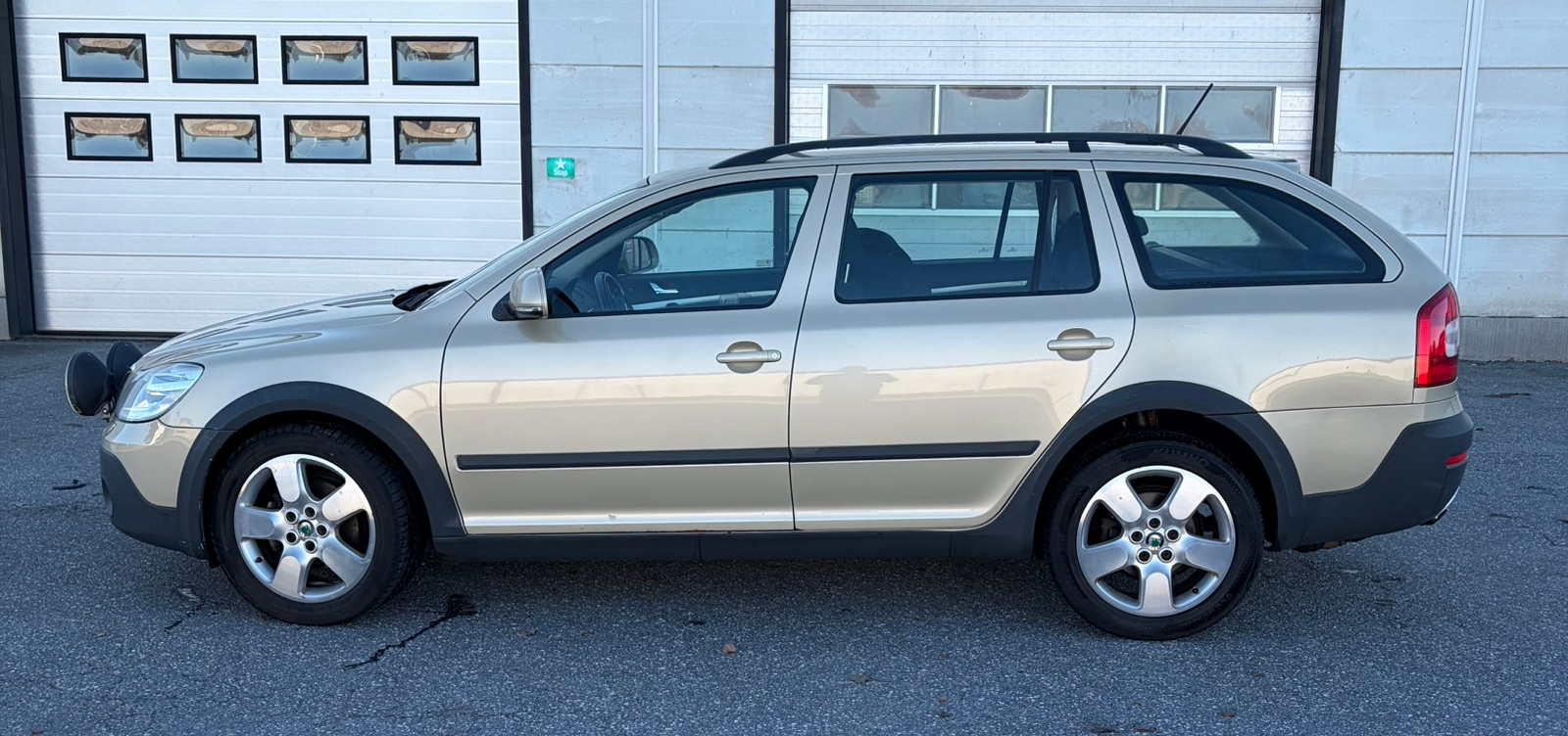 Skoda Octavia Scout 2.0 TDI 2012, bild 6/6