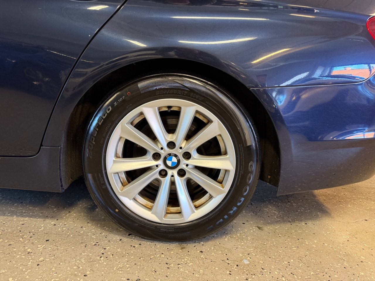 BMW 520d 2011, bild 7/10
