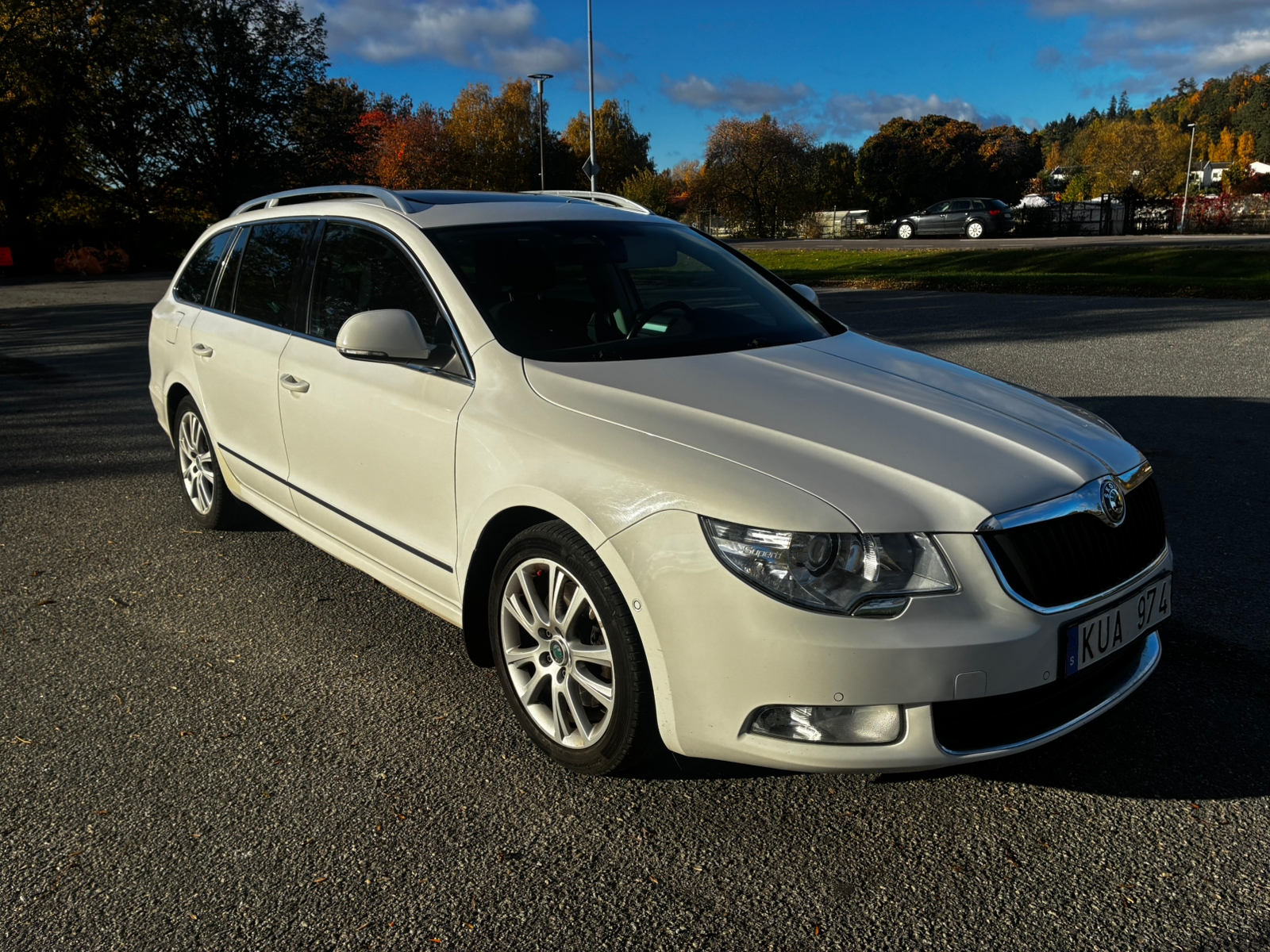 Skoda Superb 1.8 TSI 2011, kuva 2/10