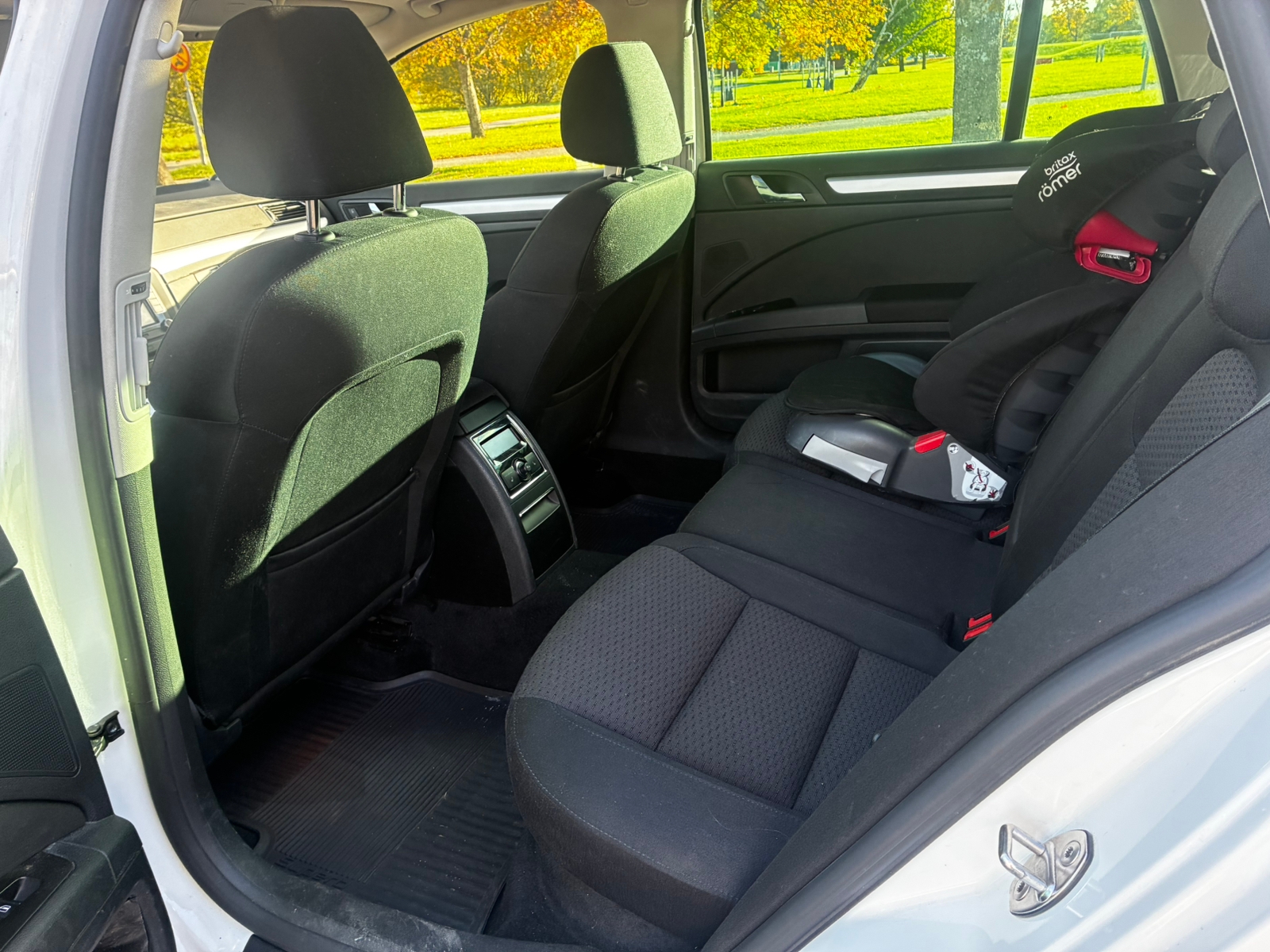 Skoda Superb 1.8 TSI 2011, kuva 7/10