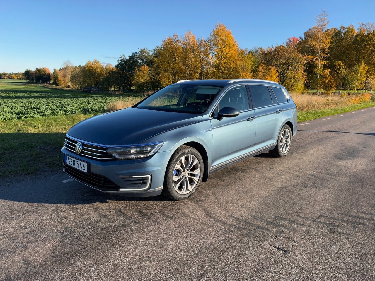 Volkswagen Passat GTE 2017, bild 6/7
