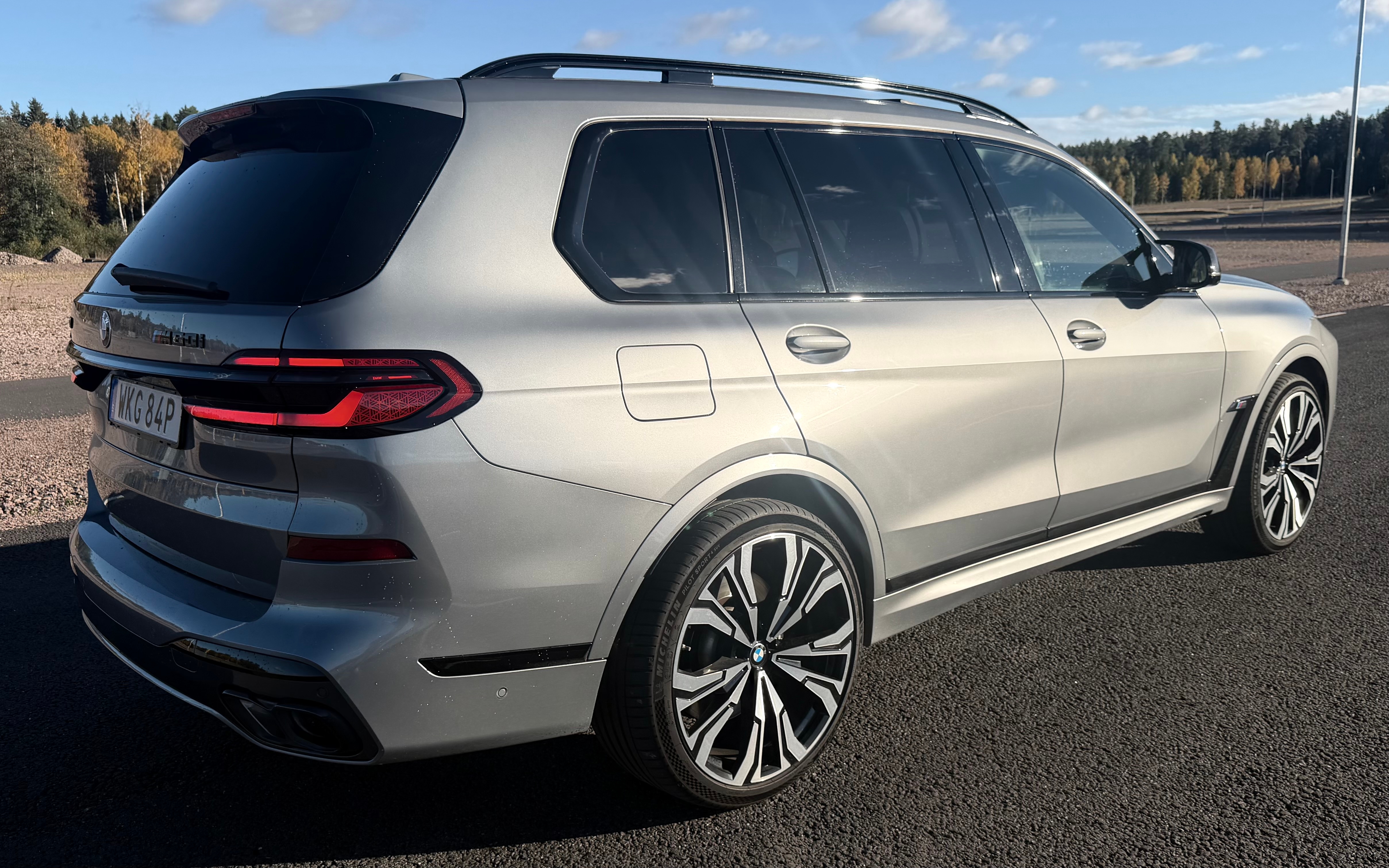 BMW X7 M60i 2024, bild 2/8