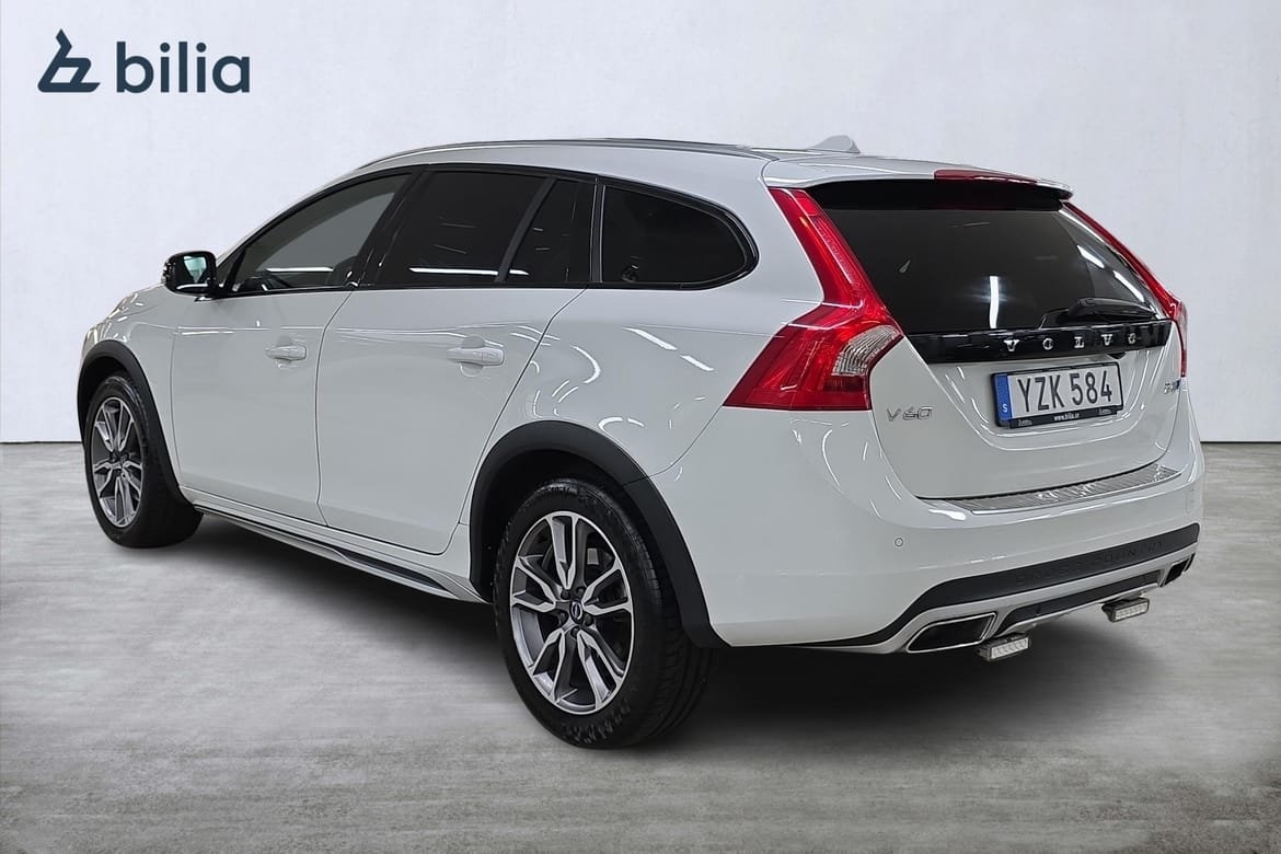 Volvo V60 Cross Country D4 Classic Pro 2018, bild 2/10