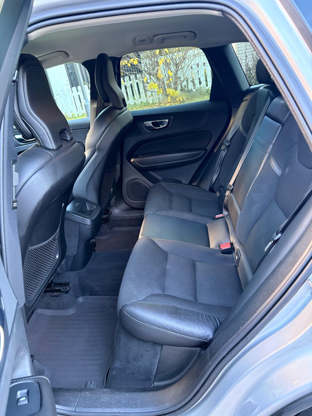 Volvo XC60 B4 Diesel 2020, bild 7/9
