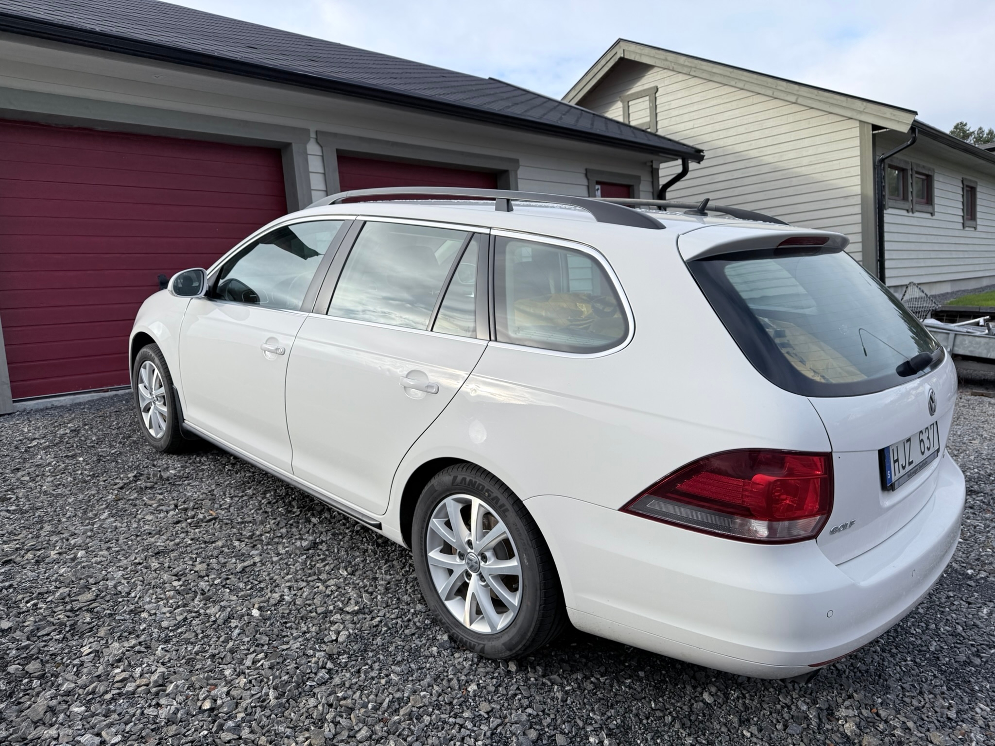Volkswagen Golf 1.6 TDI 2011, bild 2/3