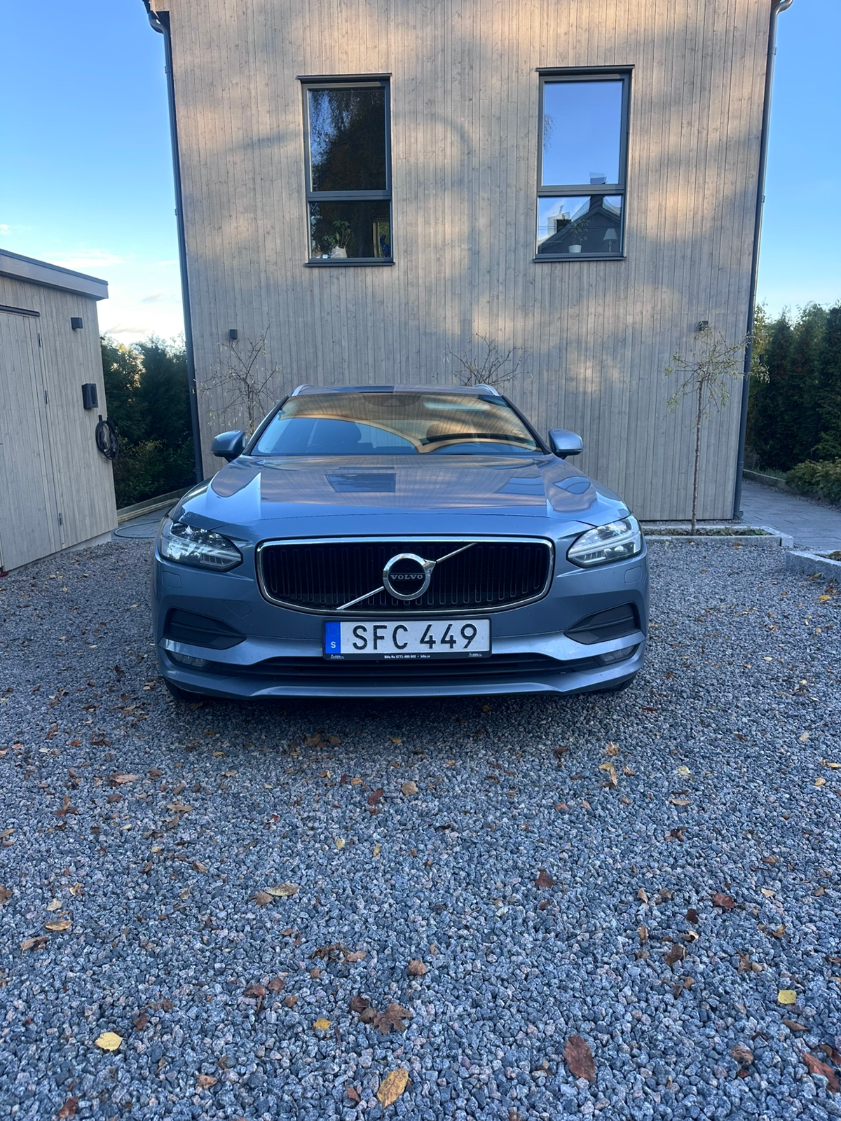 Volvo V90 D4 2018, bild 2/6