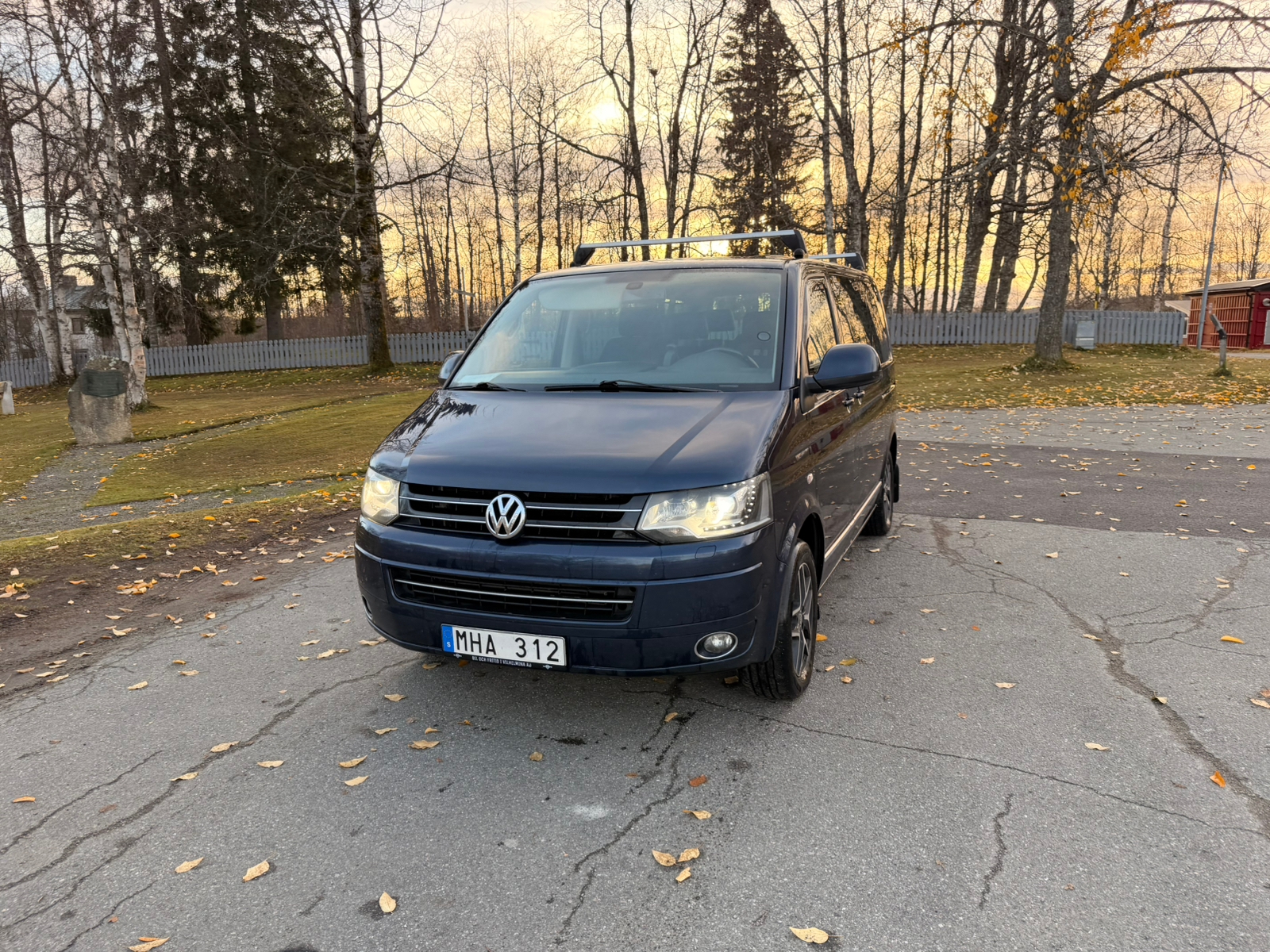 Volkswagen Multivan Highline 2012, bild 2/8
