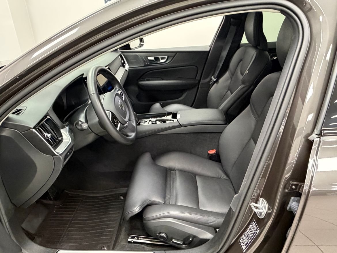 Volvo V60 T6 Plus Dark Nordic 2025, kuva 6/10