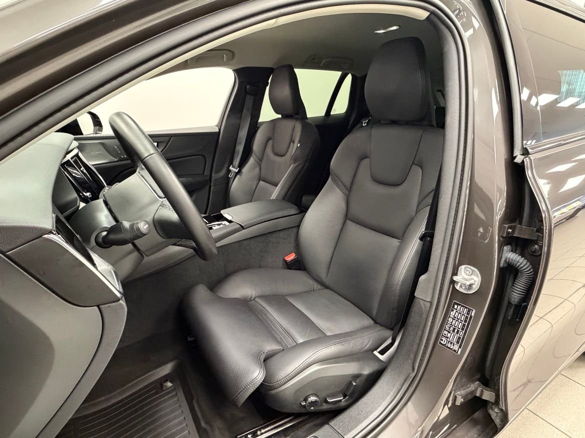 Volvo V60 T6 Plus Dark Nordic 2025, kuva 7/10