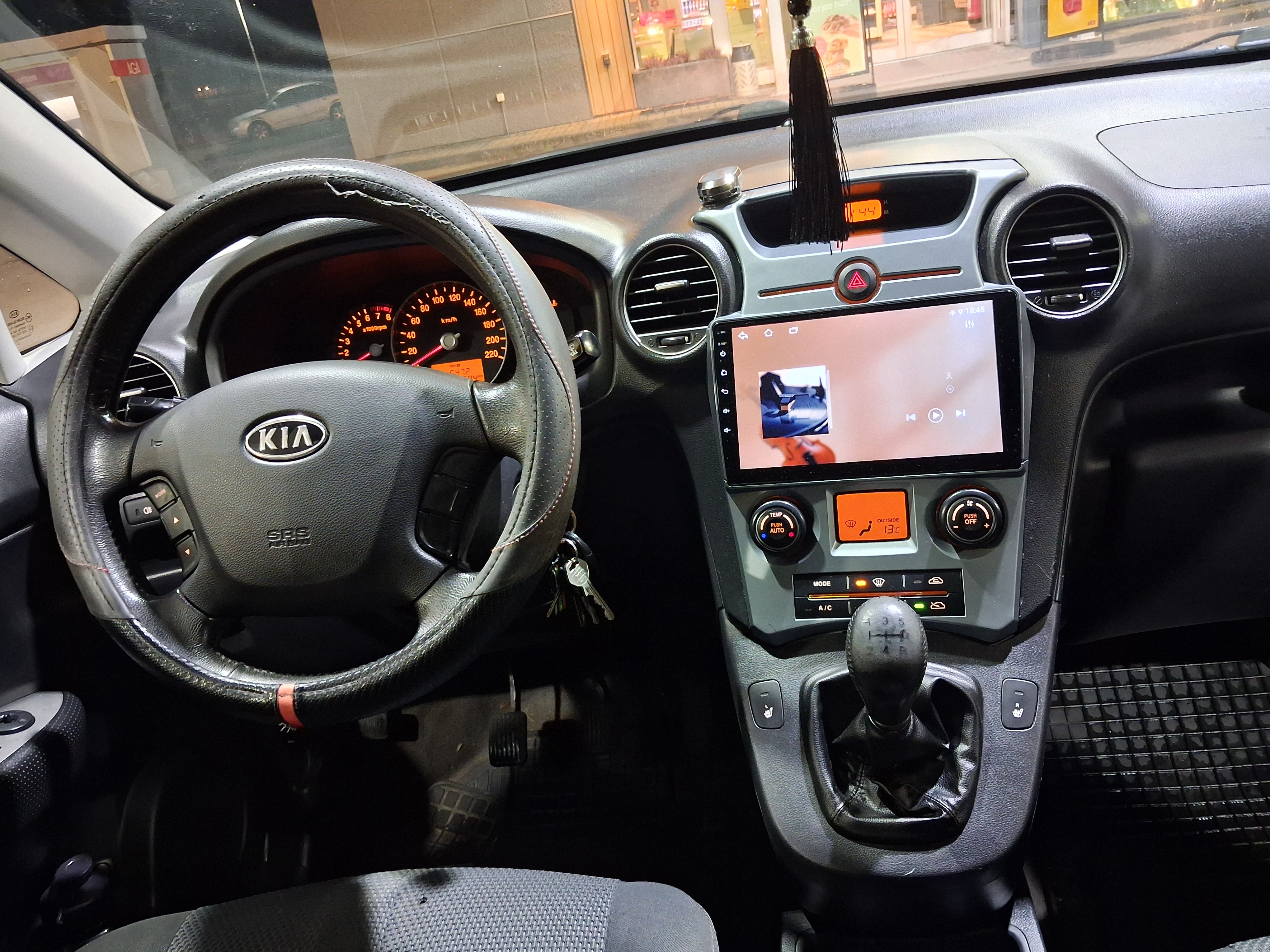 Kia Carens 2.0 2009, bild 5/10