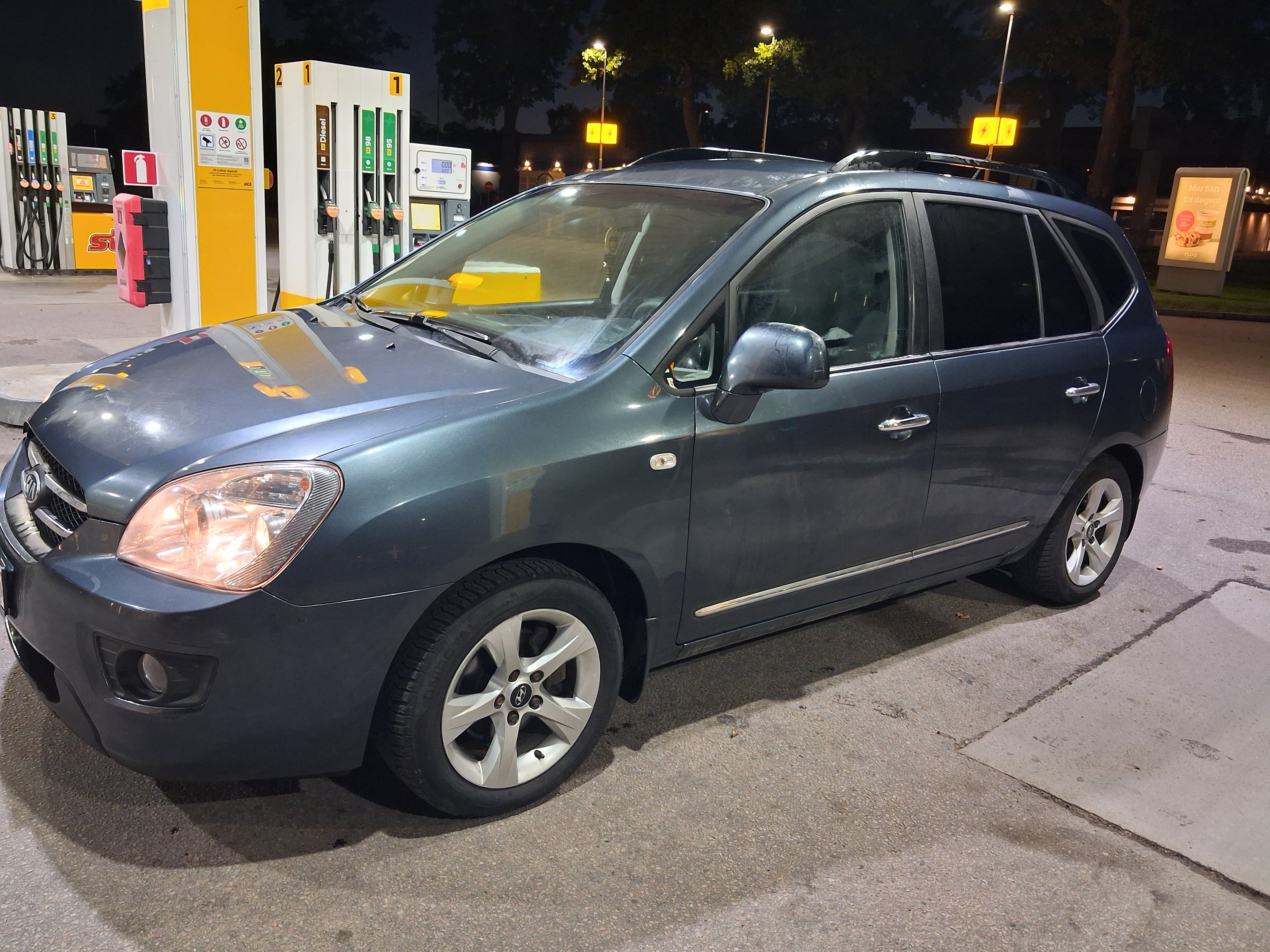 Kia Carens 2.0 2009, bild 2/10