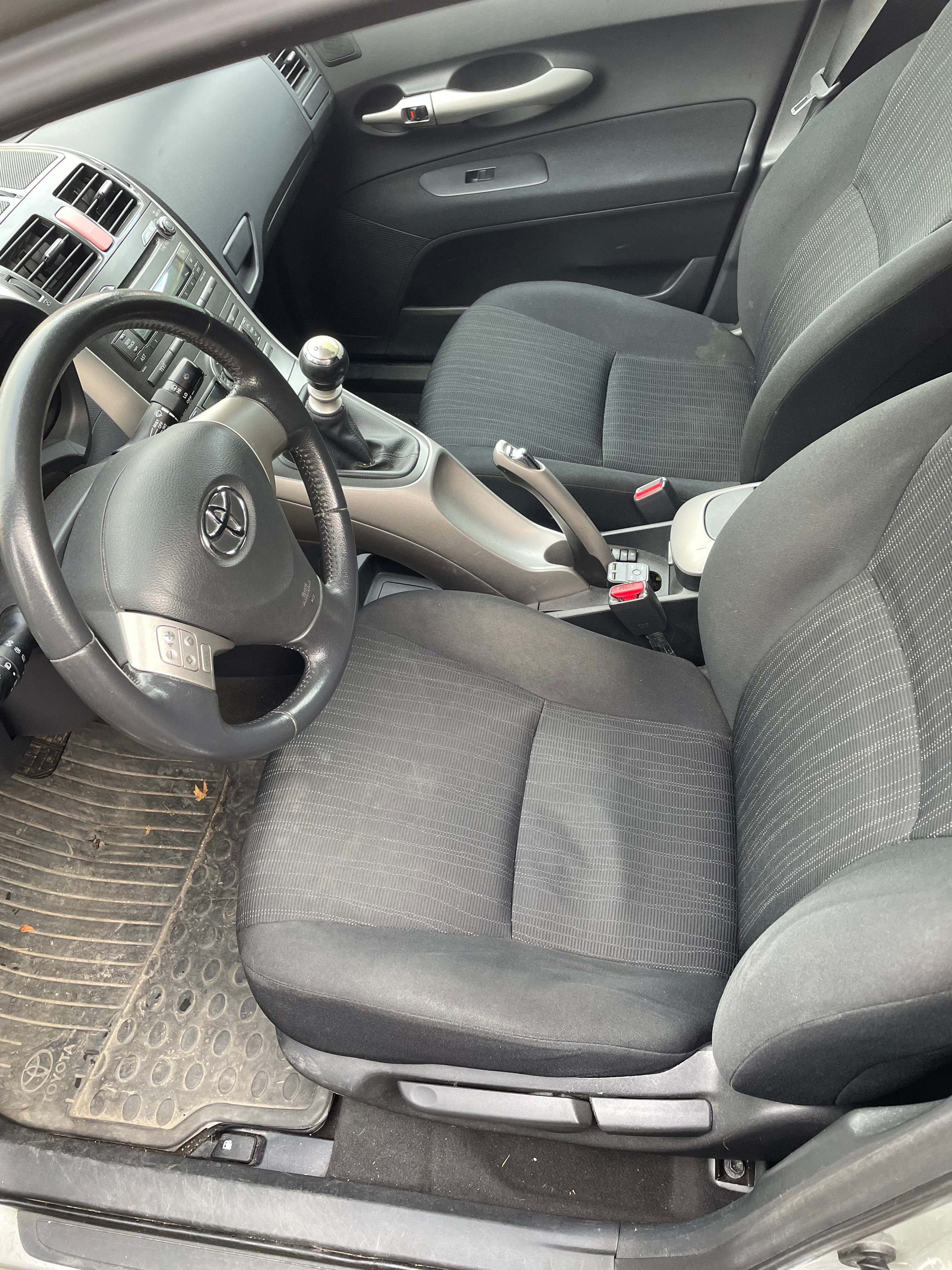 Toyota Auris 2.0 D-4D 2007, bild 7/7