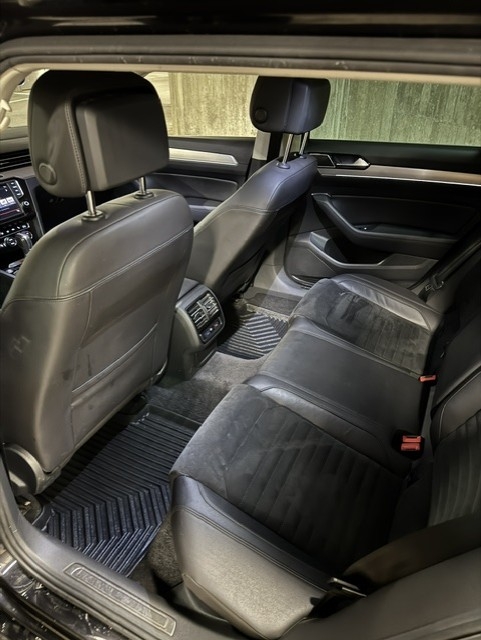 Volkswagen Passat 2.0 TDI SCR 2016, photo 4/7