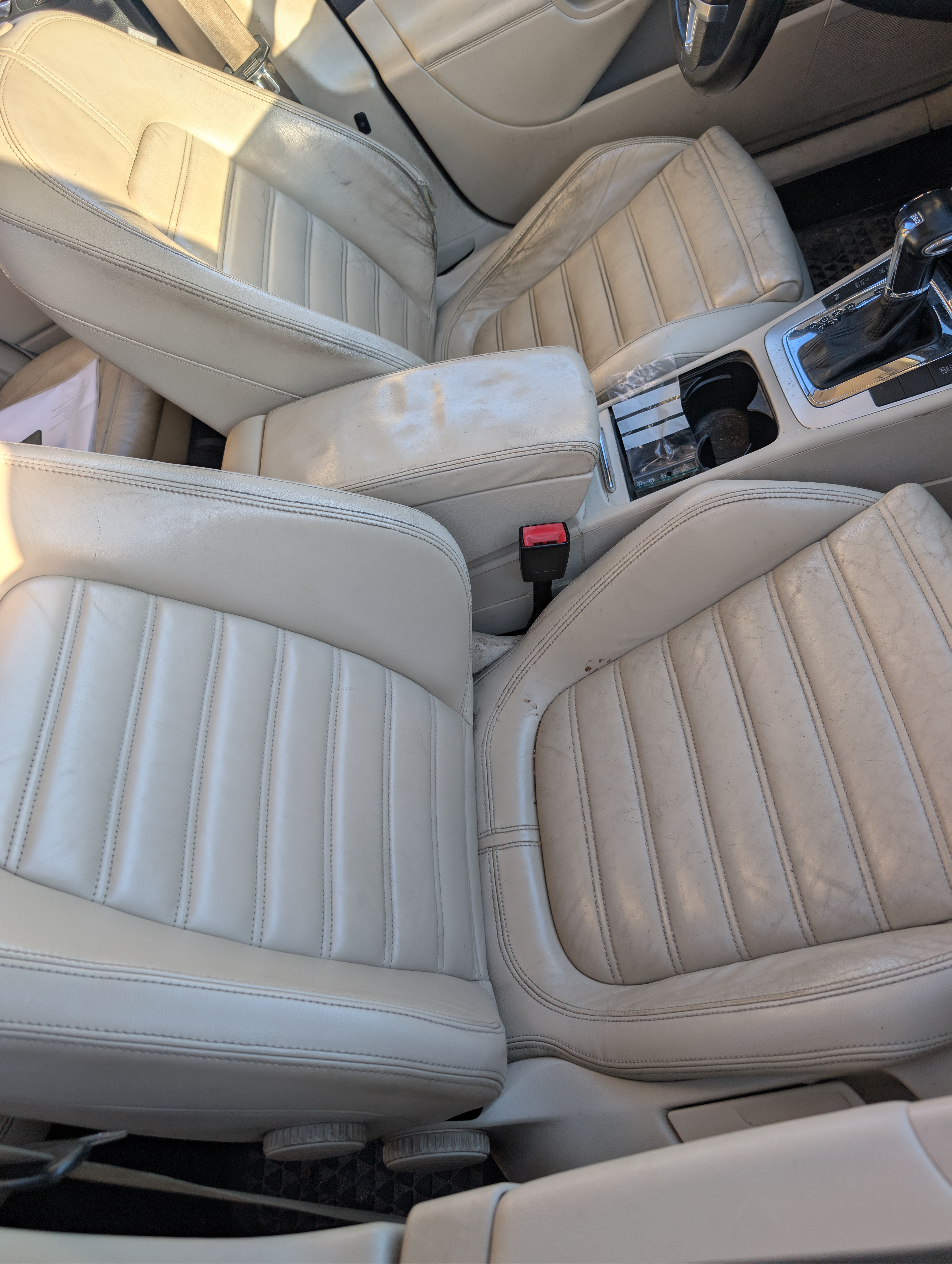Volkswagen Passat 2.0 TDI DPF R-Line 2010, bild 8/8