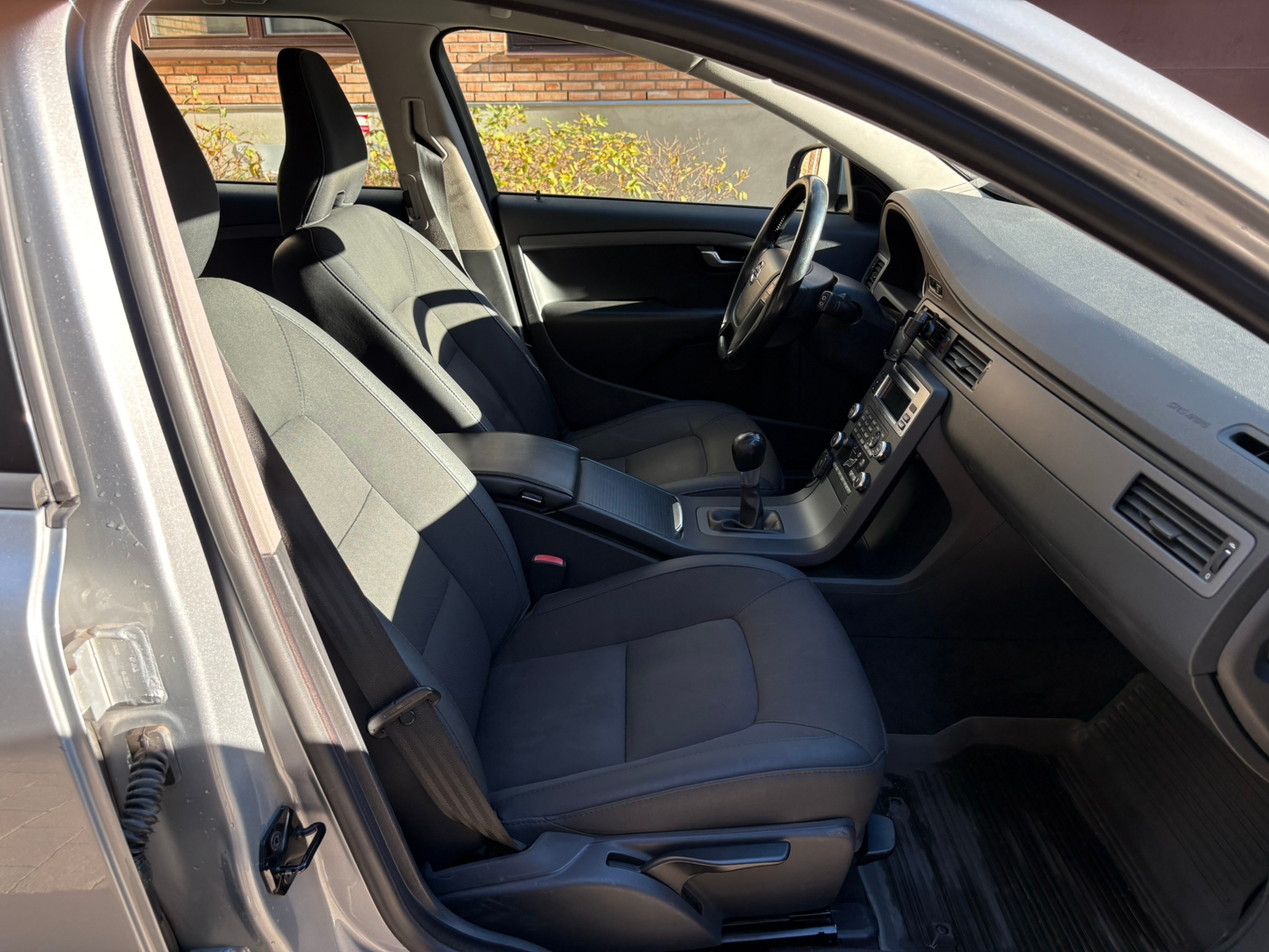 Volvo V70 2011, bild 7/8