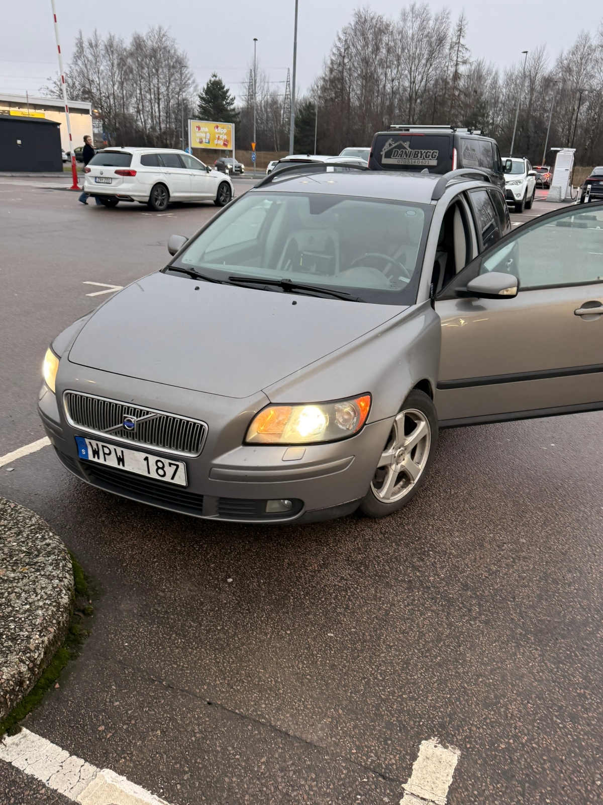 Volvo V50
