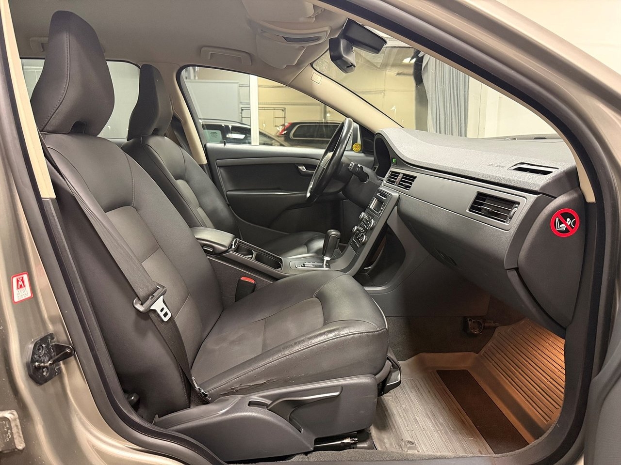 Volvo V70 2.5FT 2009, bild 5/10