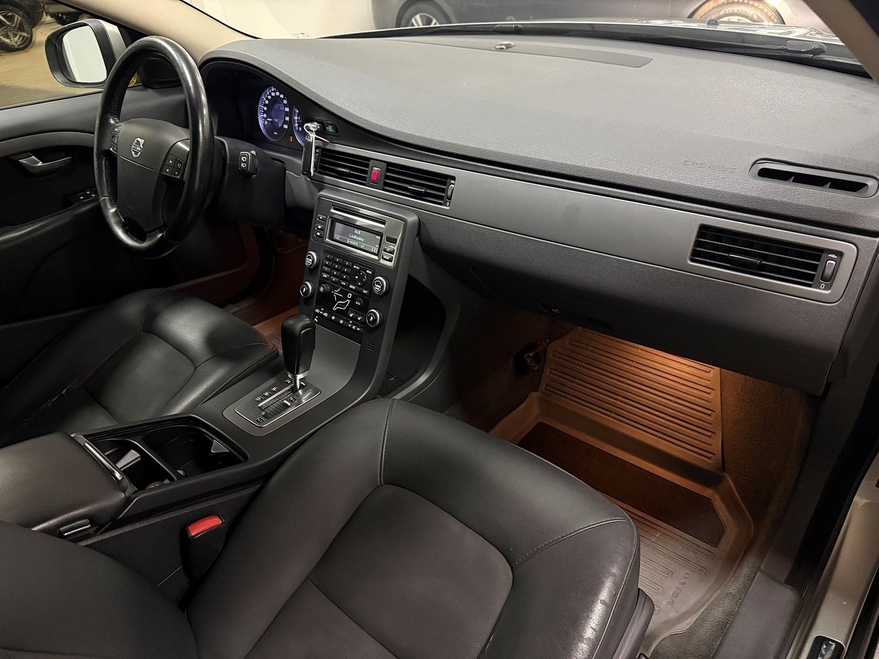 Volvo V70 2.5FT 2009, bild 6/10