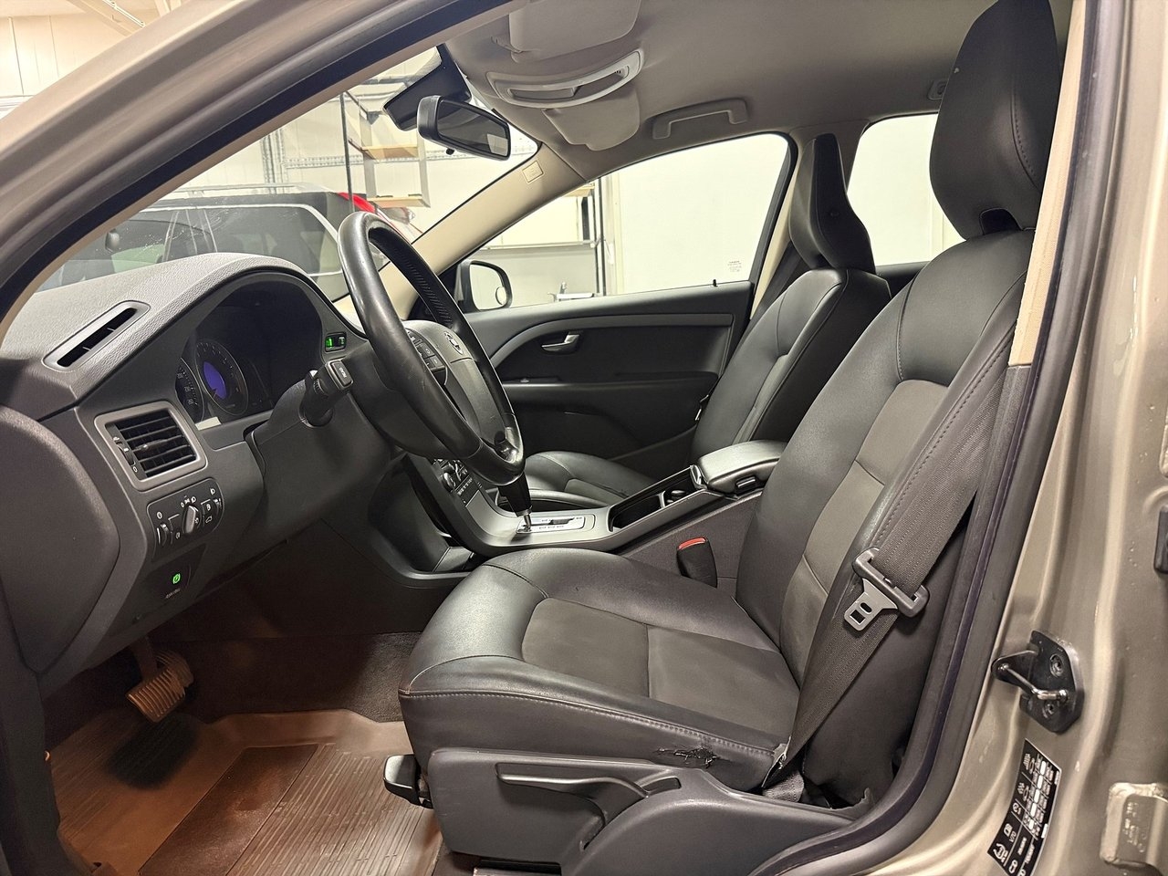 Volvo V70 2.5FT 2009, bild 4/10