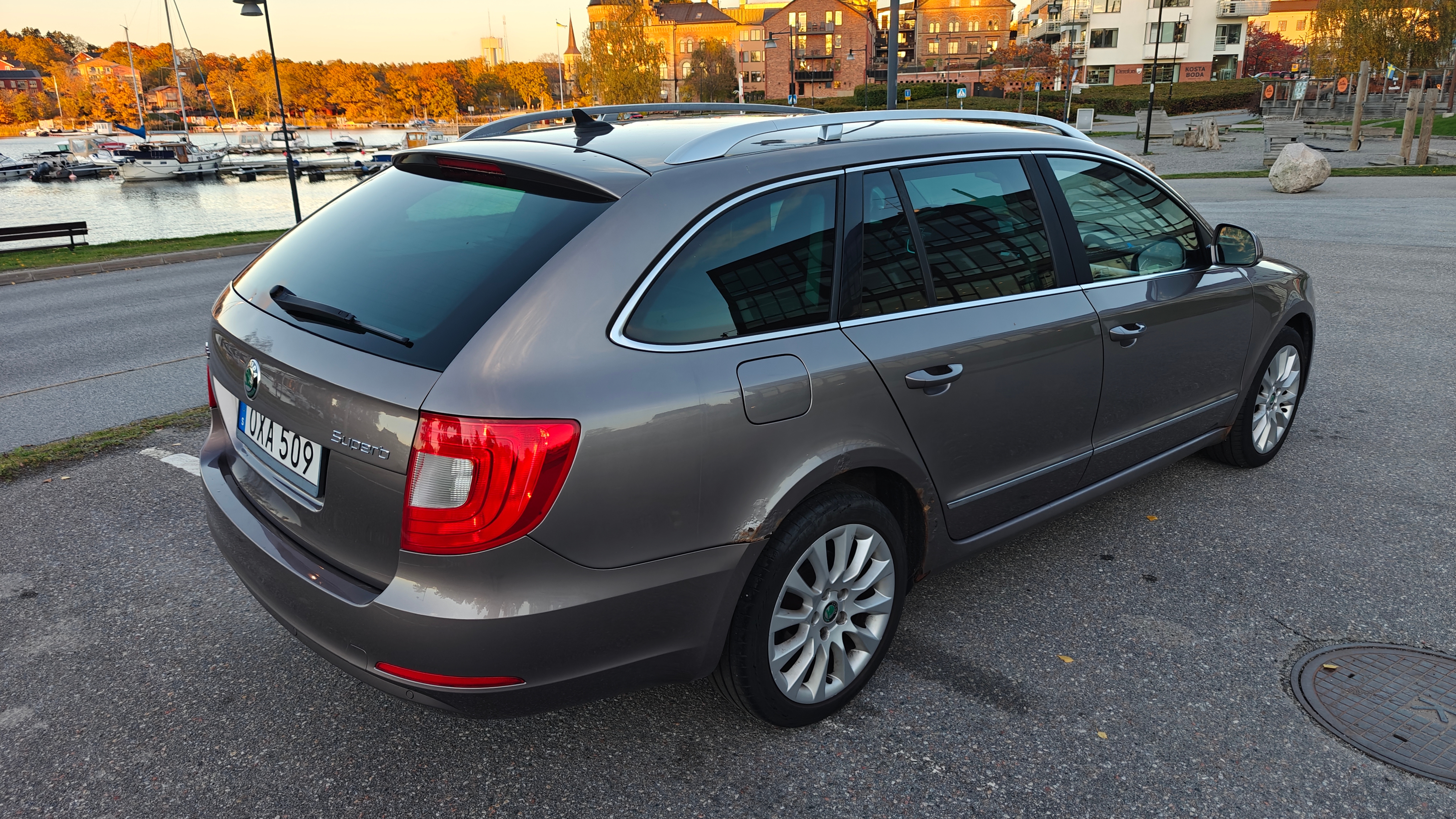 Skoda Superb 2.0 TDI 2012, bild 5/10