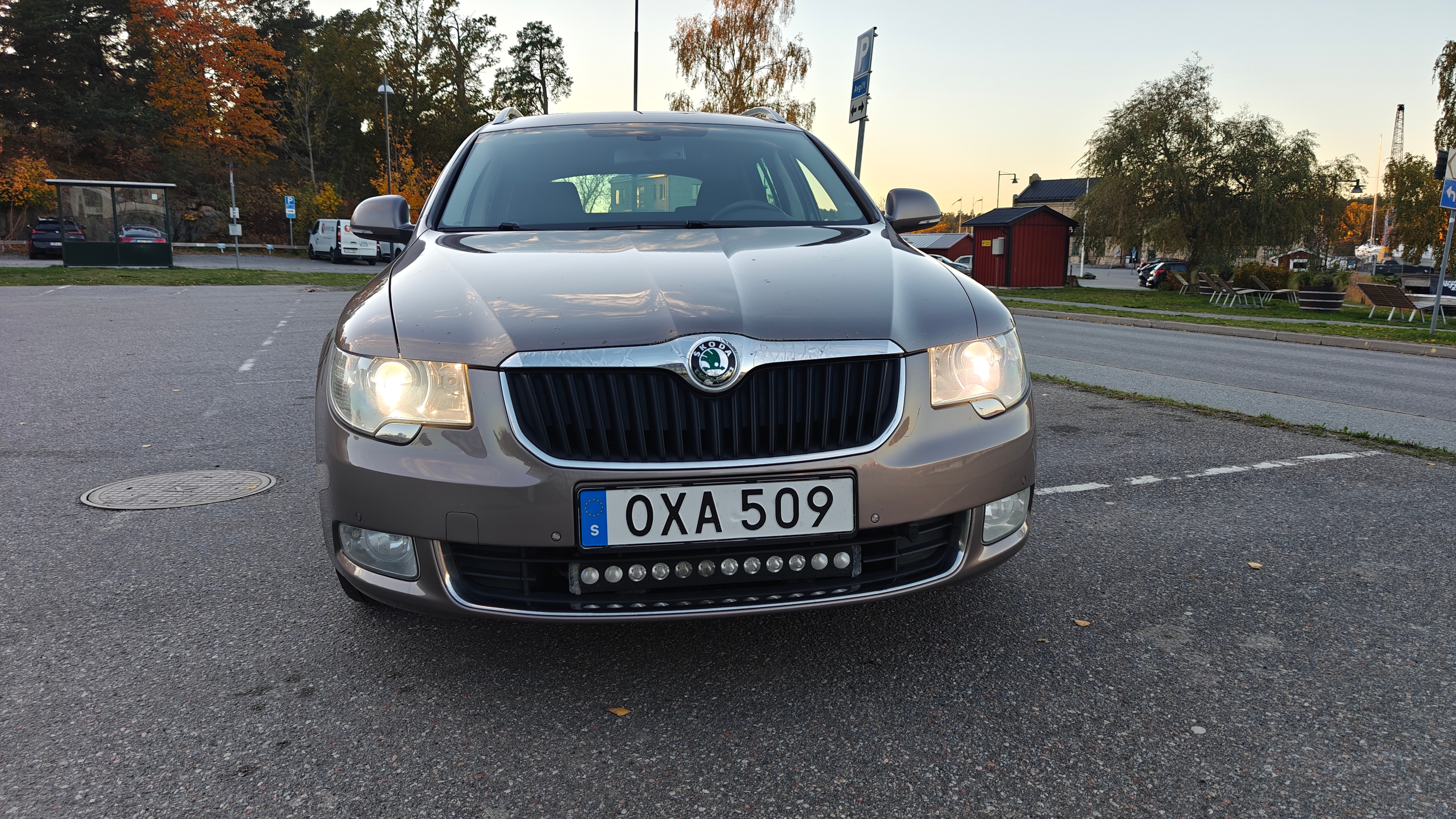 Skoda Superb 2.0 TDI 2012, photo 9/10