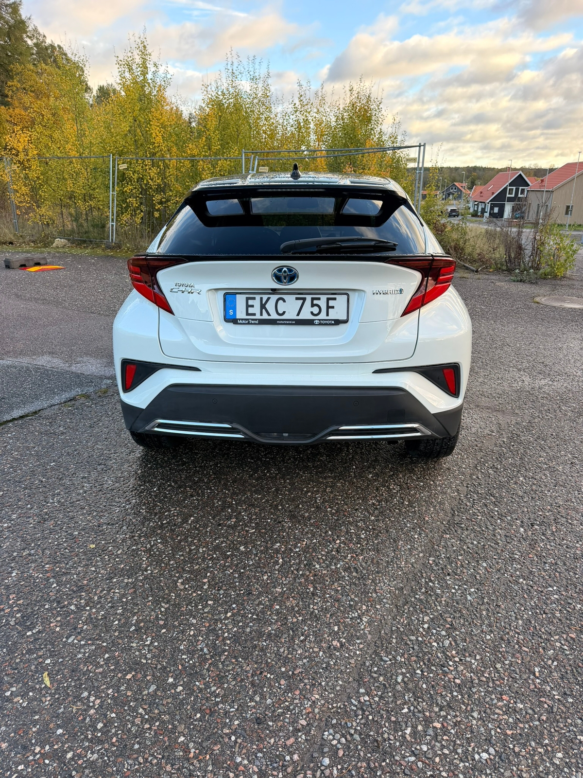 Toyota C-HR 2.0 Hybrid 2021, bild 4/9
