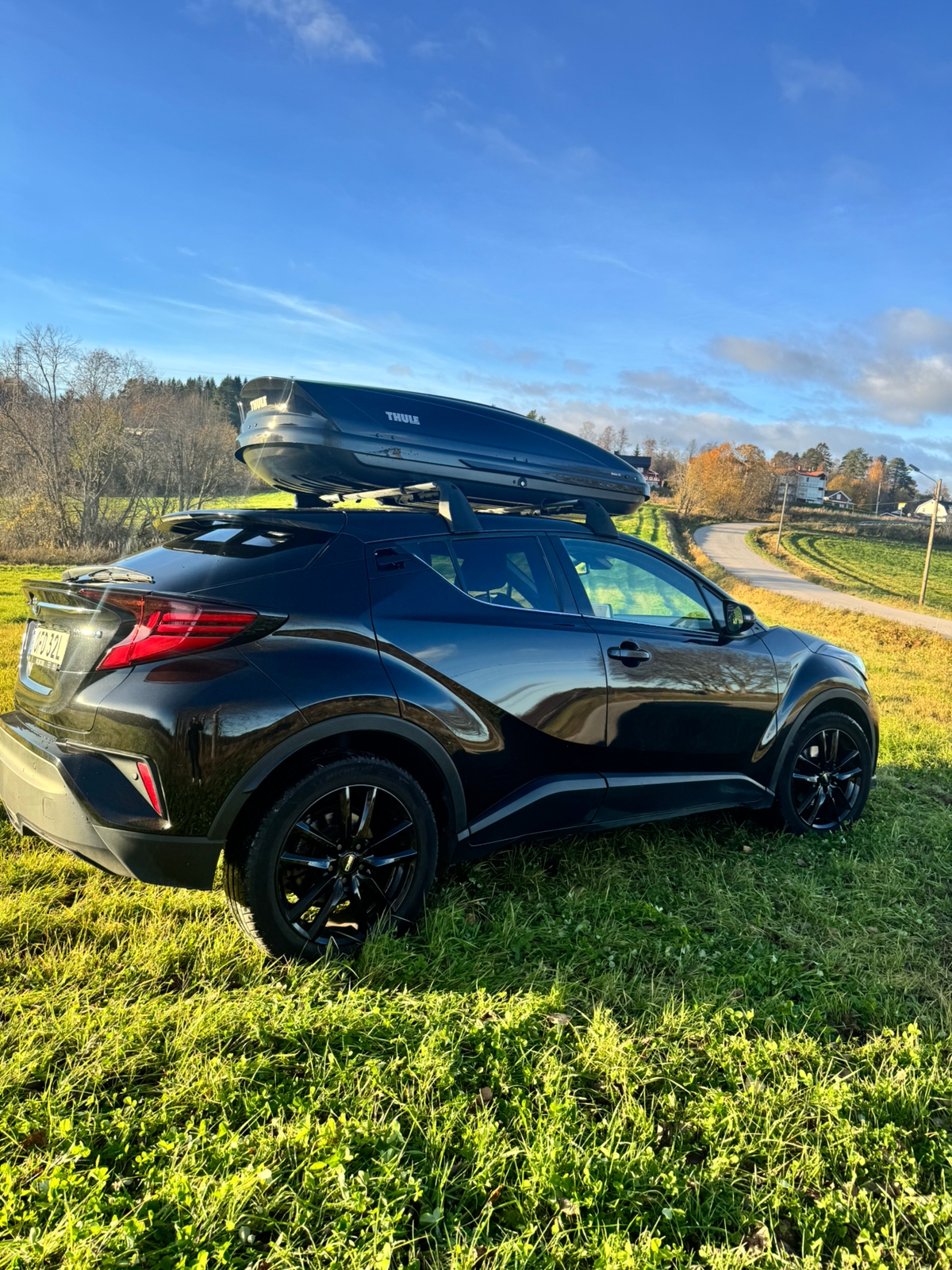 Toyota C-HR 1.8 Hybrid 2022, bild 6/7