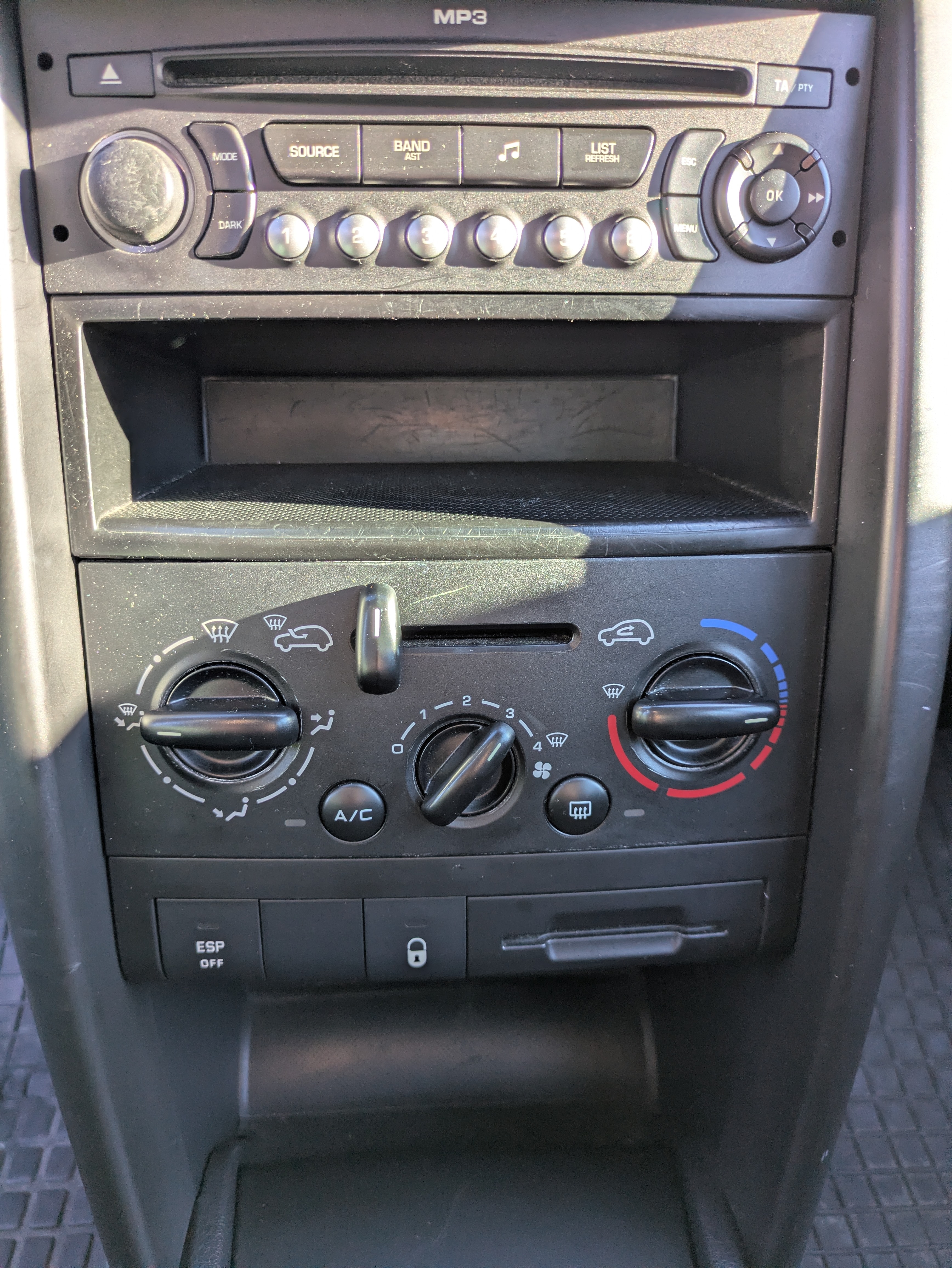 Peugeot 207 95 VTi 2009, kuva 7/10