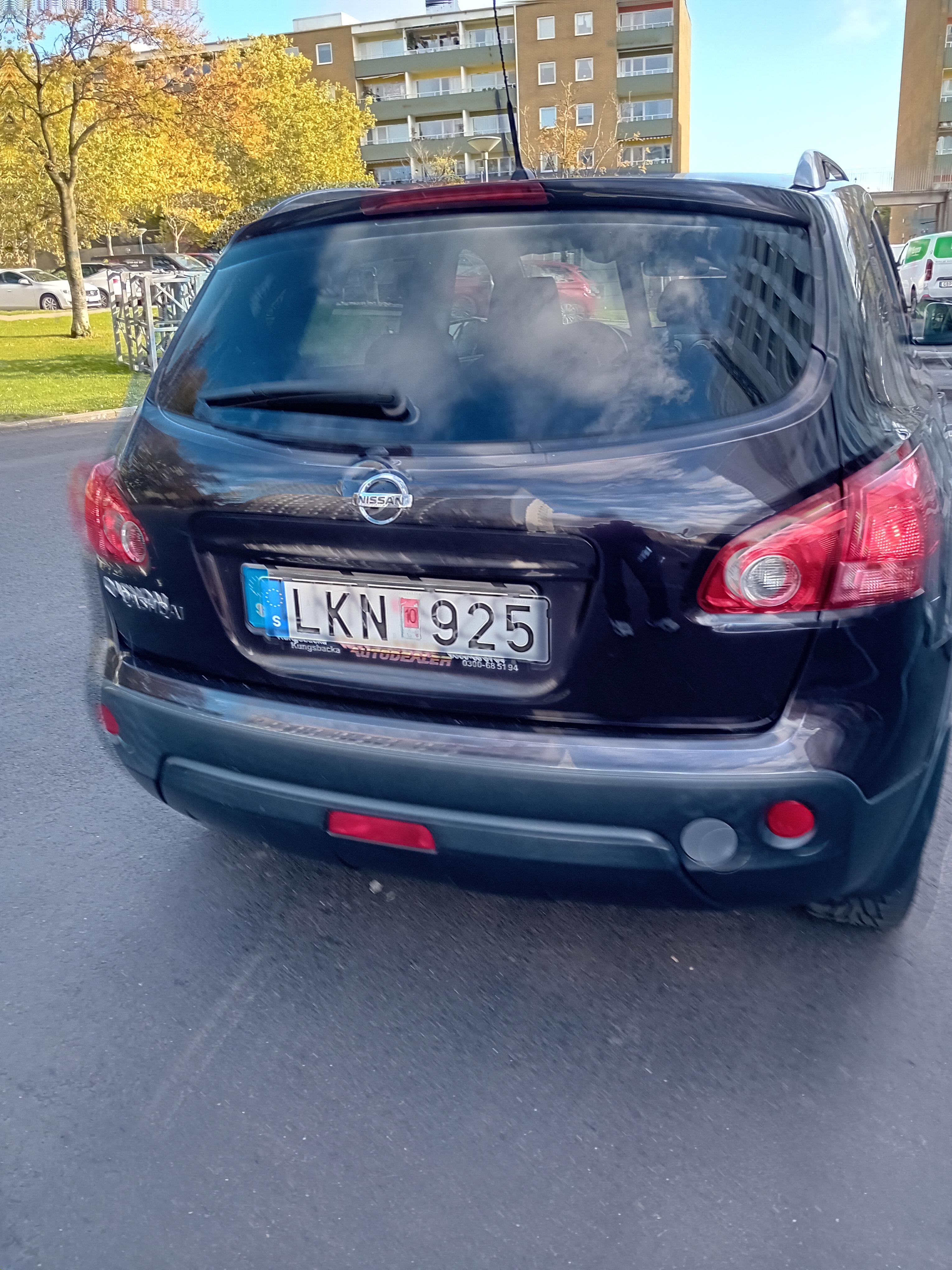 Nissan Qashqai 2.0 2009, bild 7/8