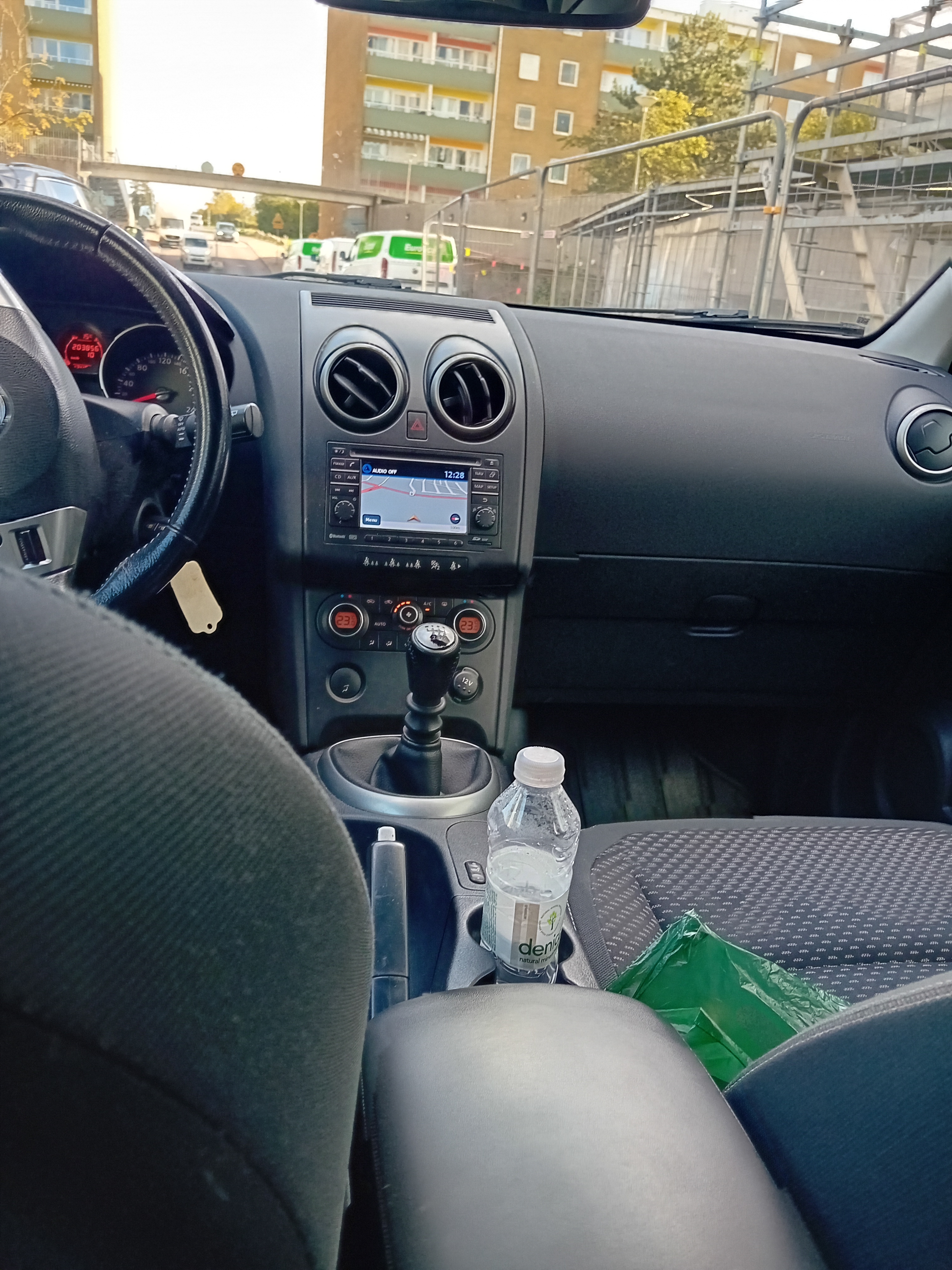 Nissan Qashqai 2.0 2009, bild 3/8