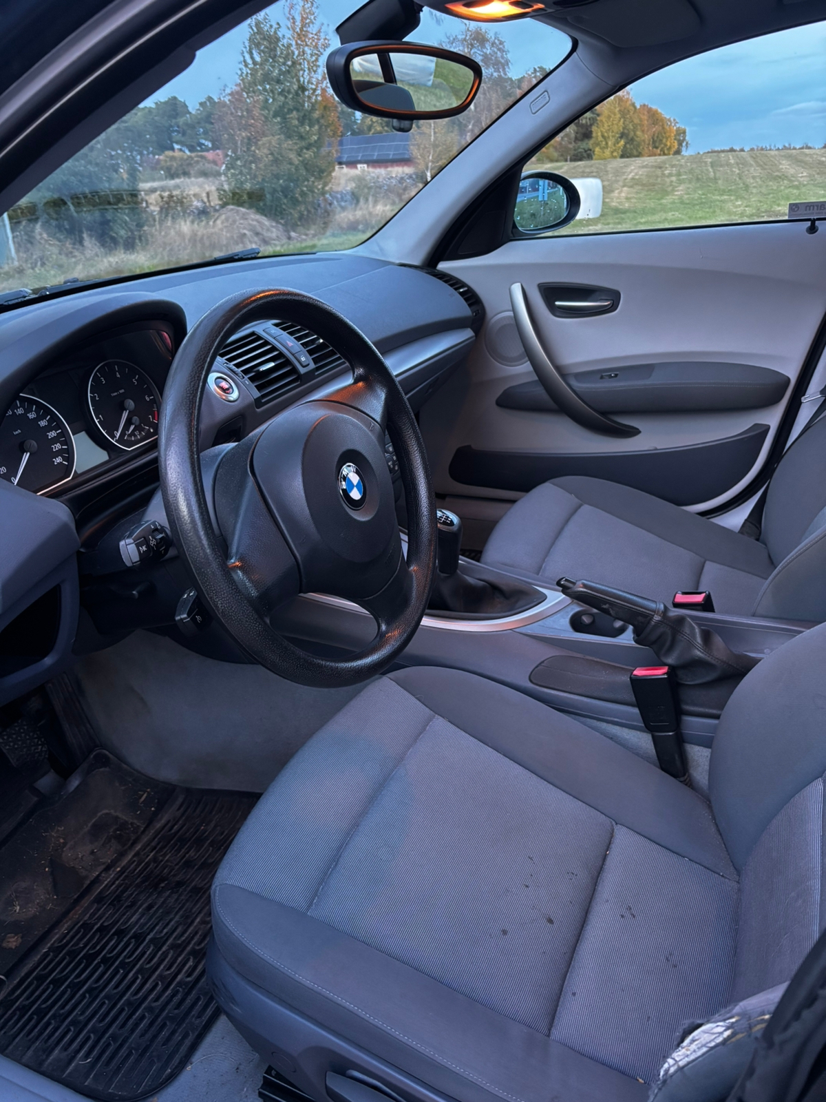 BMW 120i 2005, kuva 7/8