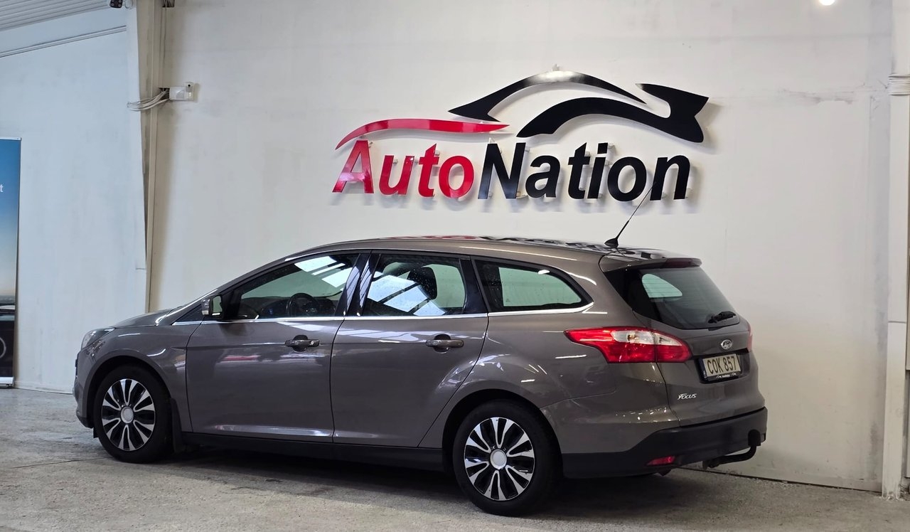 Ford Focus 1.6 TDCi ECOnetic Titanium 2014, bild 3/10