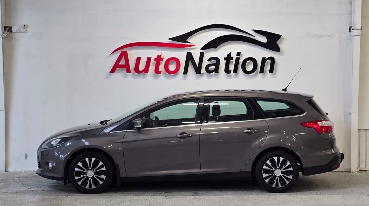 Ford Focus 1.6 TDCi ECOnetic Titanium 2014, bild 4/10