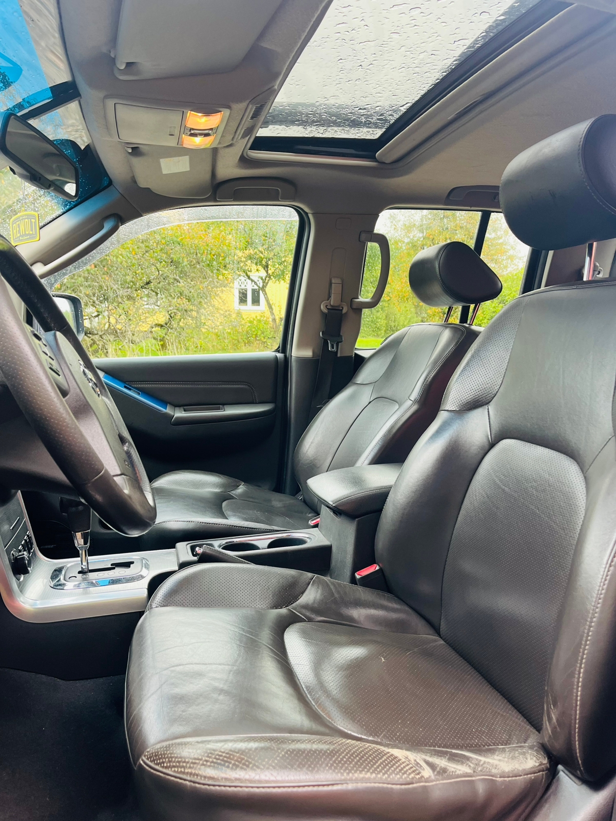 Nissan Navara 3.0 dCi 2011, photo 6/8
